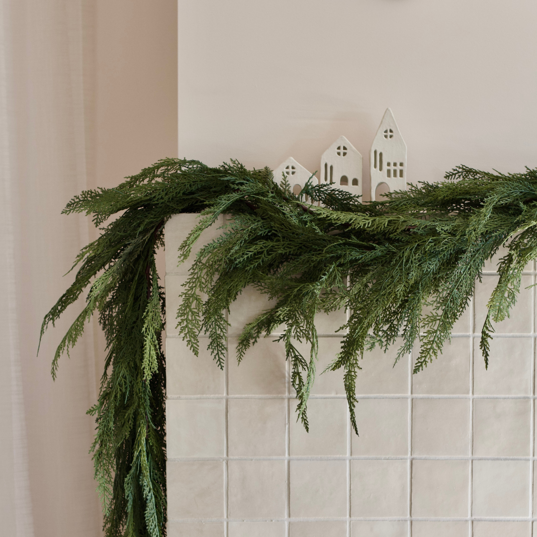 Wispy 6' Cedar Garland