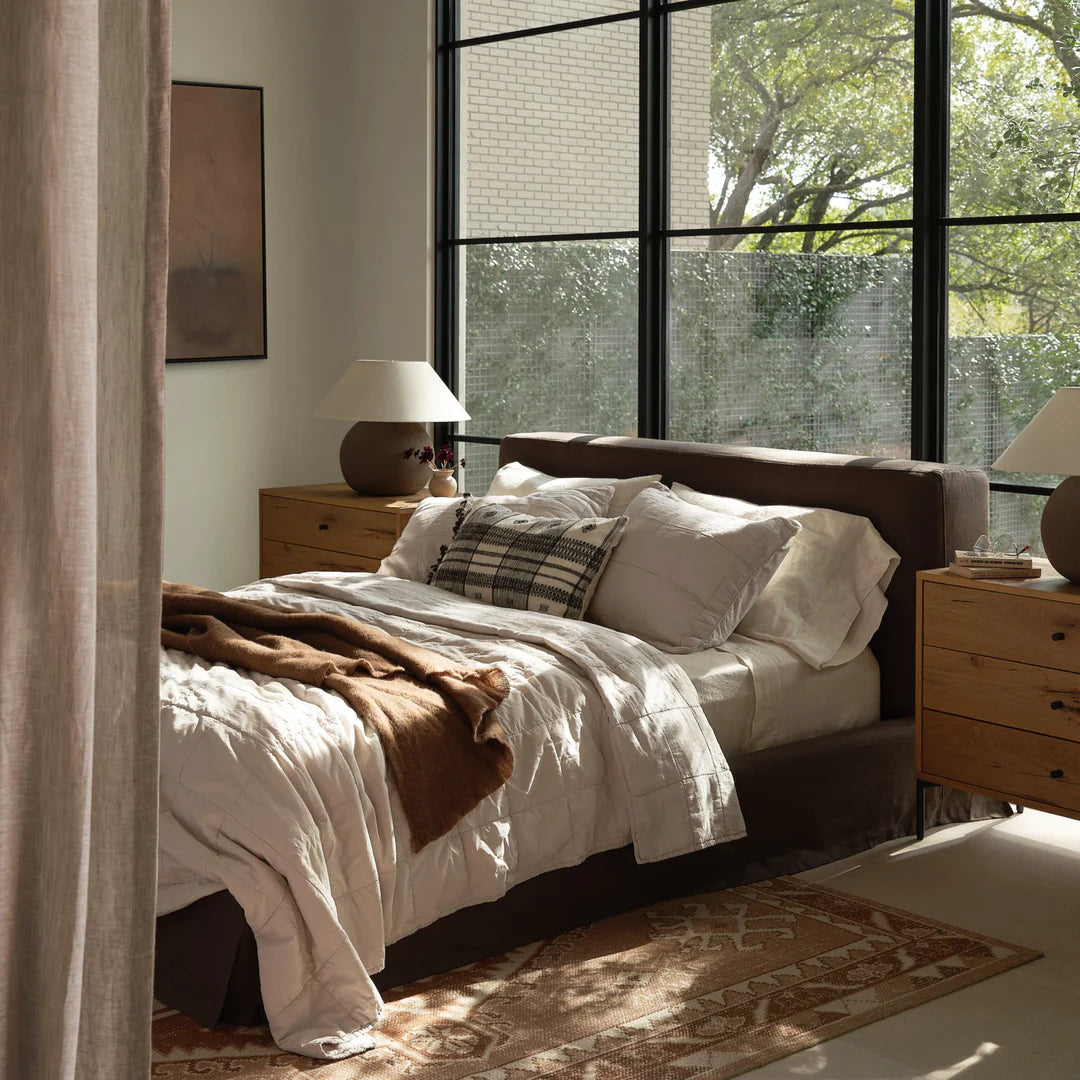 Calla Brussels Slipcover Bed