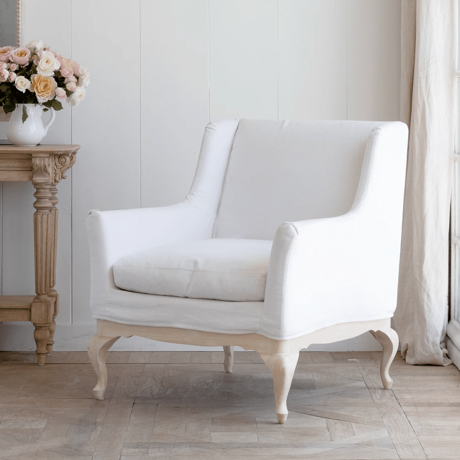 Nell Chair, Whispy White