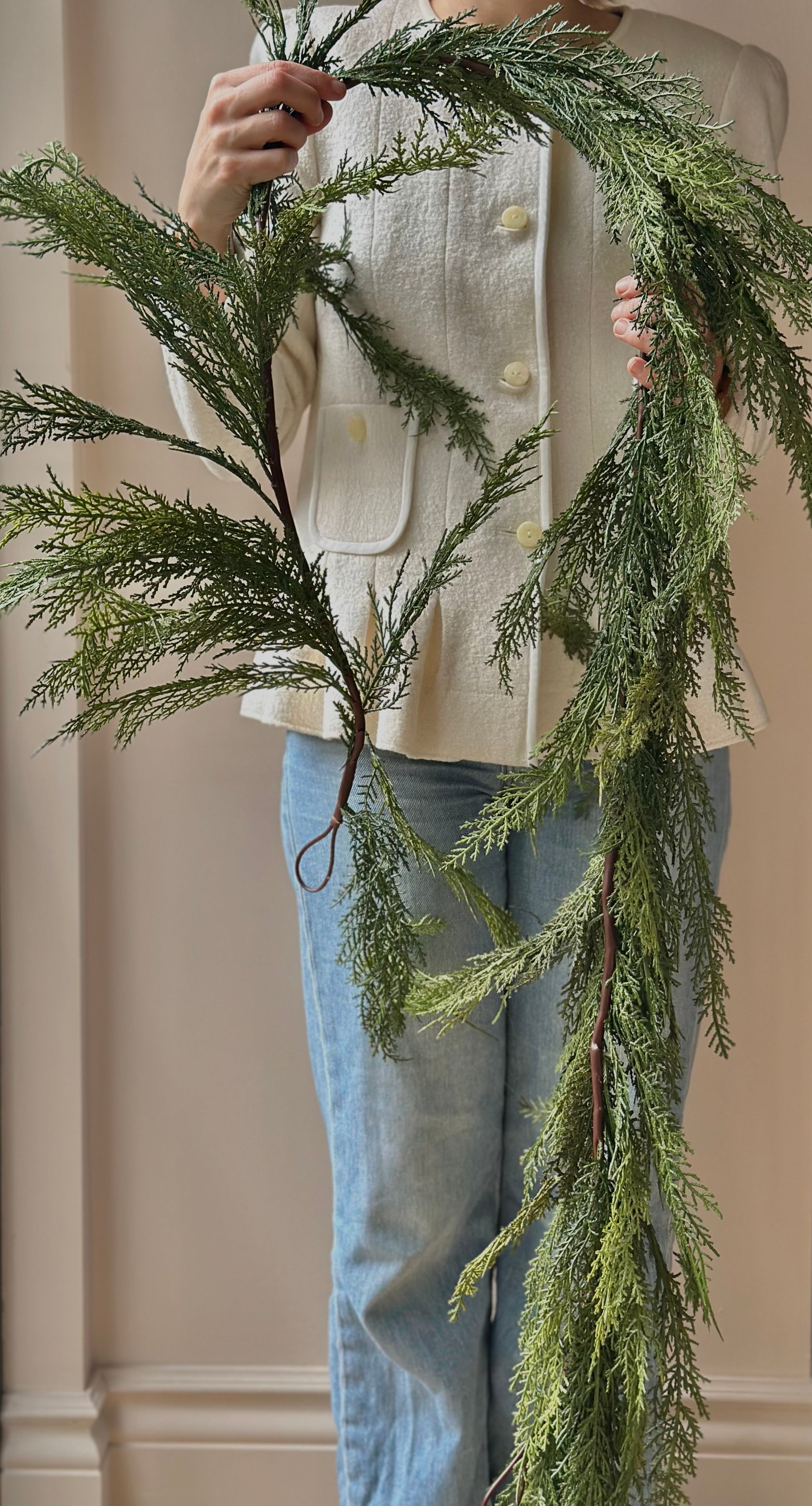 Wispy 6' Cedar Garland
