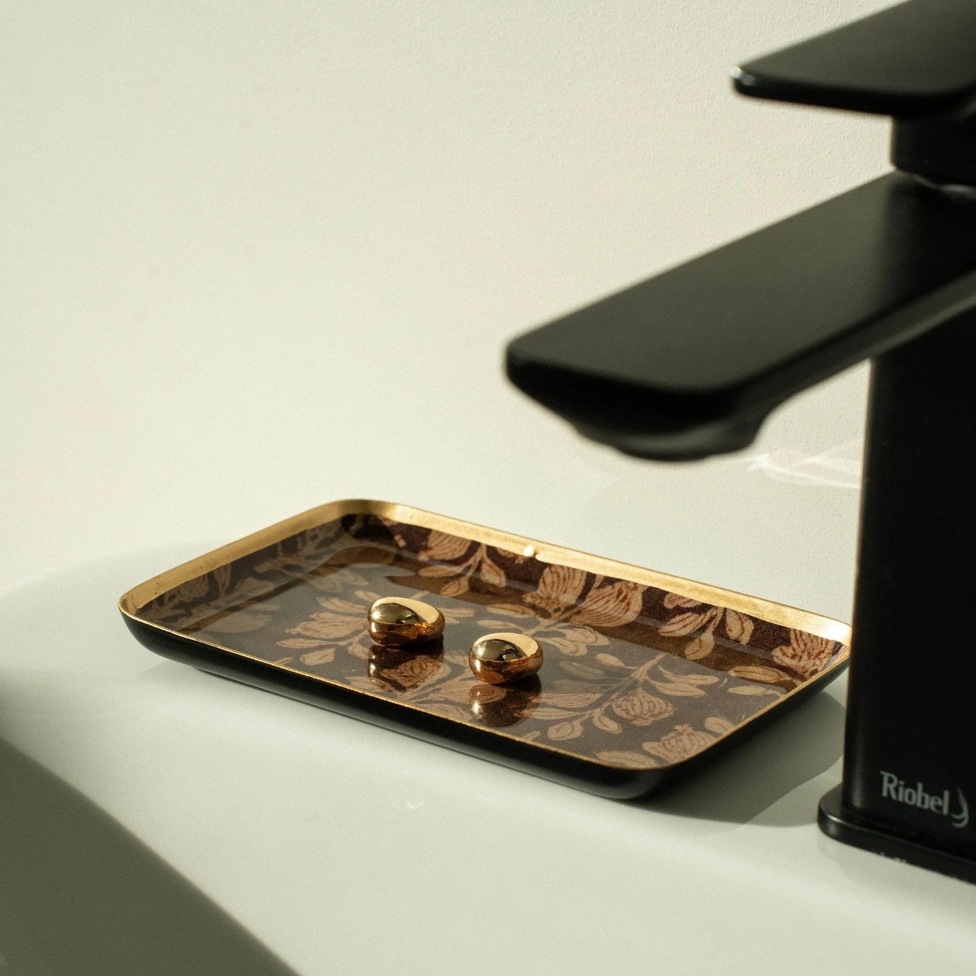 Pippa Plum Trays