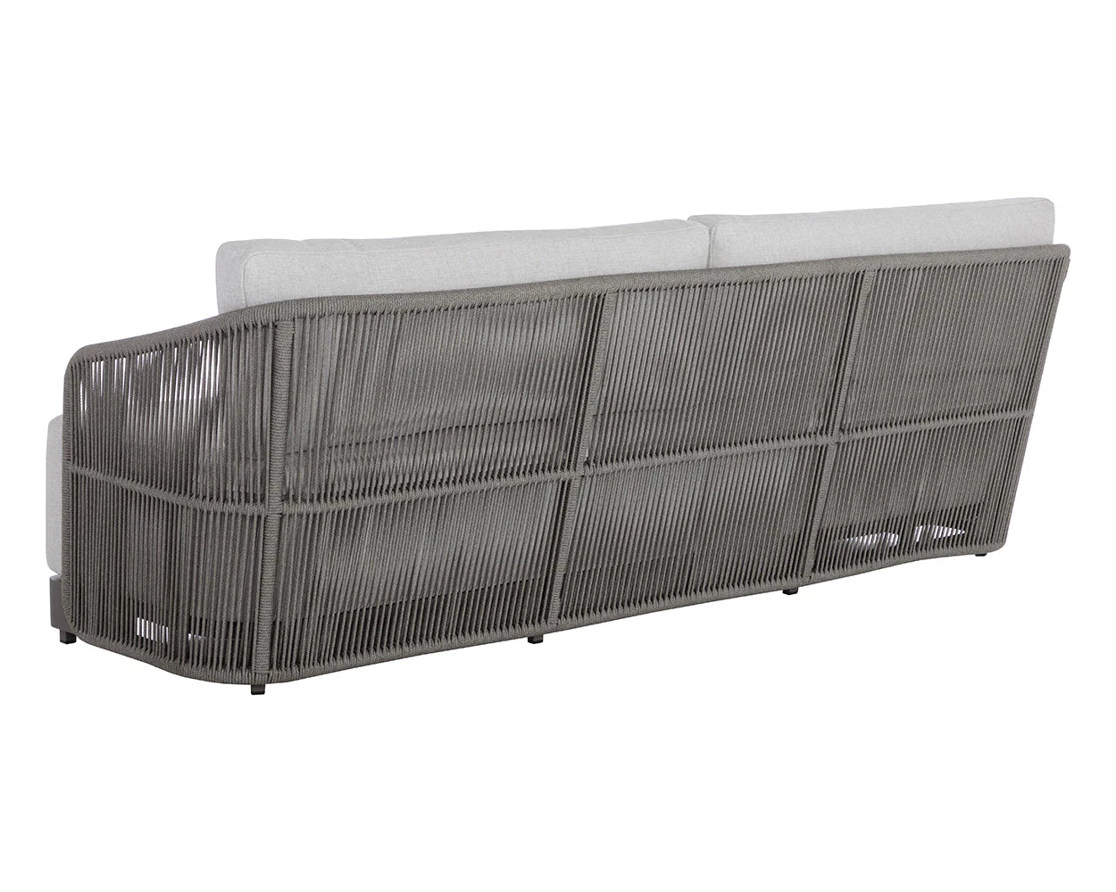 INTERIORDESIGN_GUELPH_TORONTO_GTA_OAKVILLE_OUTDOOR_LIVING_PATIO_FURNITURE