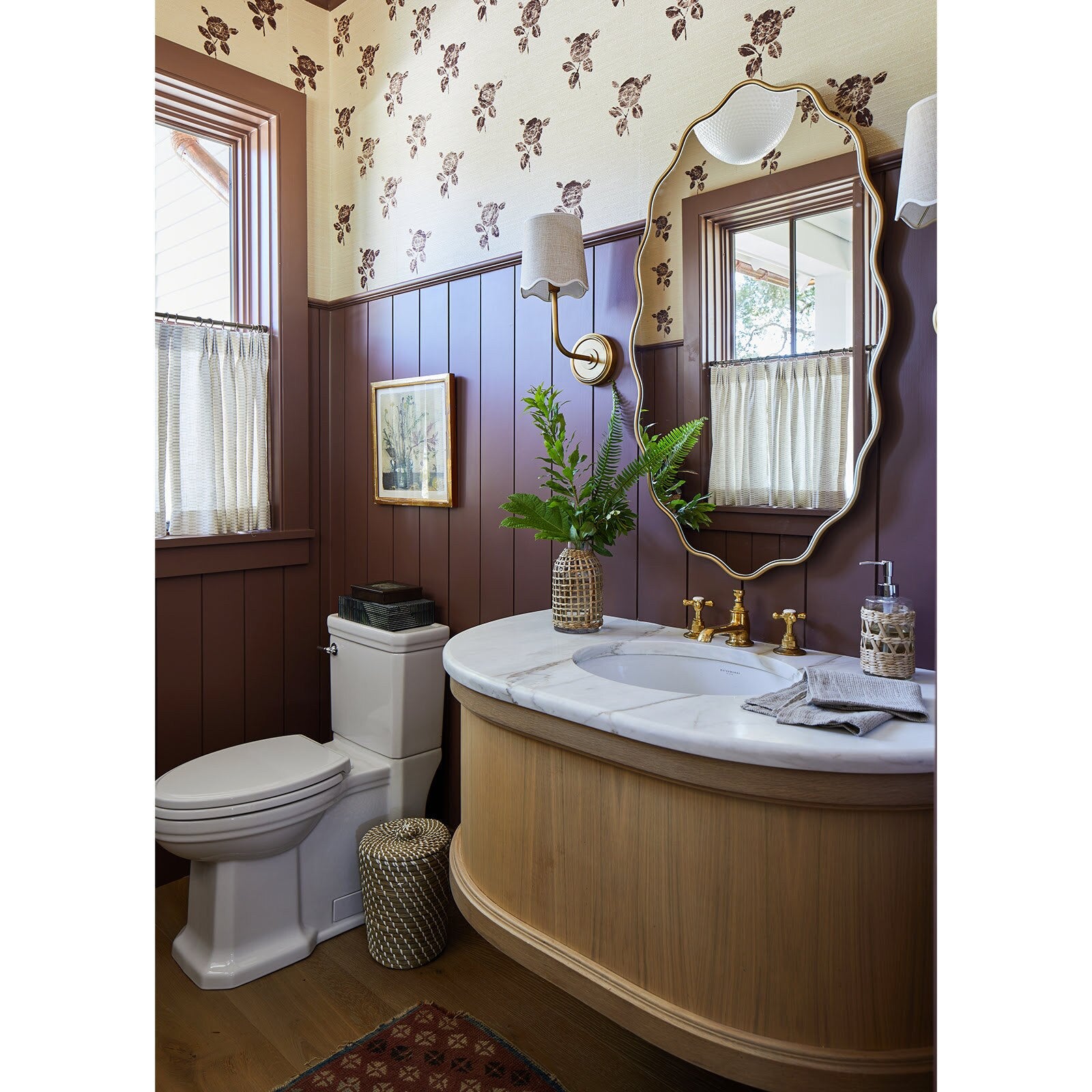 Ariel Sconce
