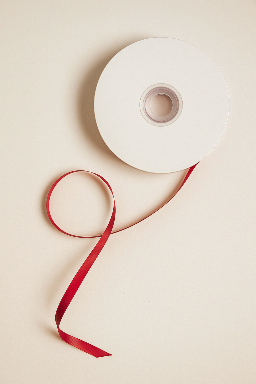 Scarlett Thin Ribbon