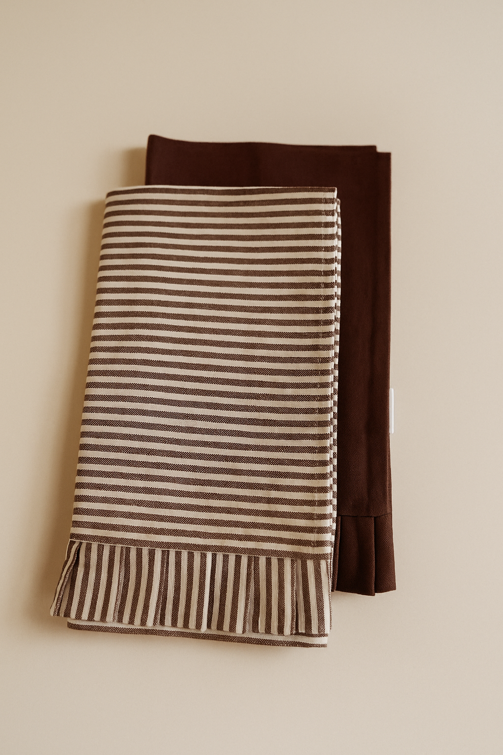 Rufus Ruffle Kitchen Linens