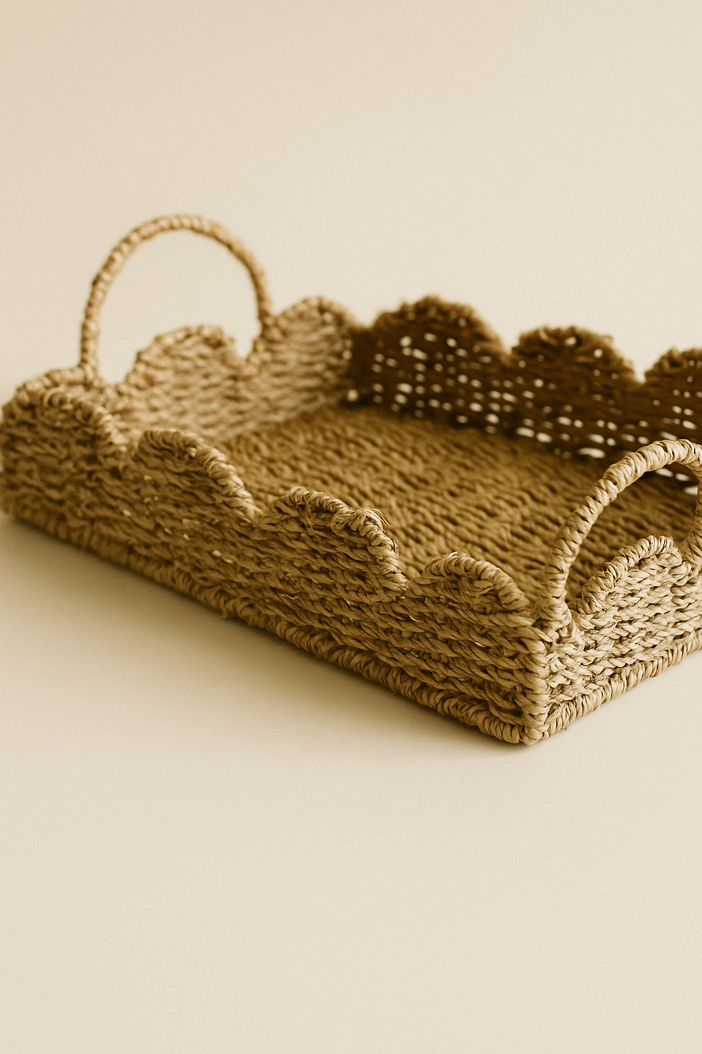 Scalloped Wicker Tray