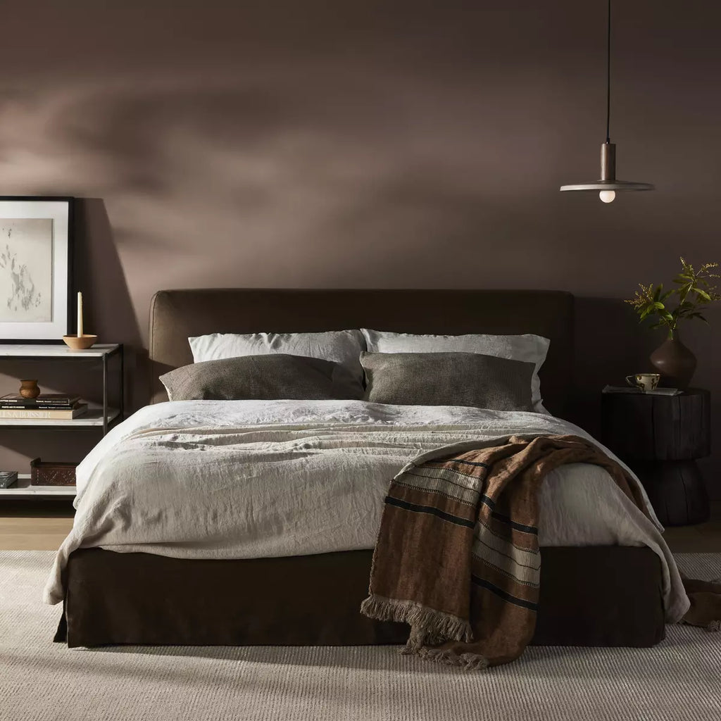 Calla Brussels Slipcover Bed