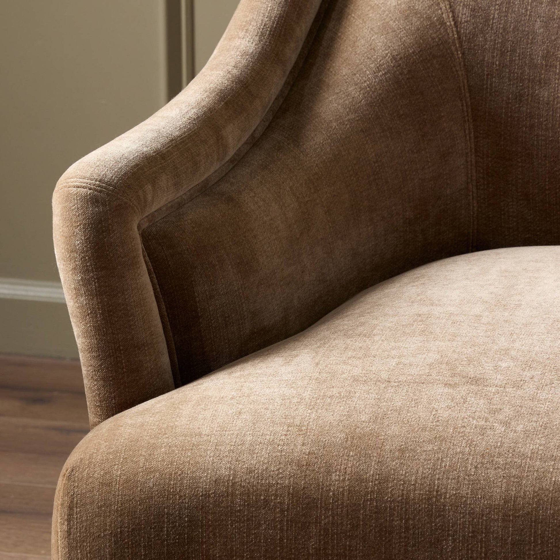 Noel Chair