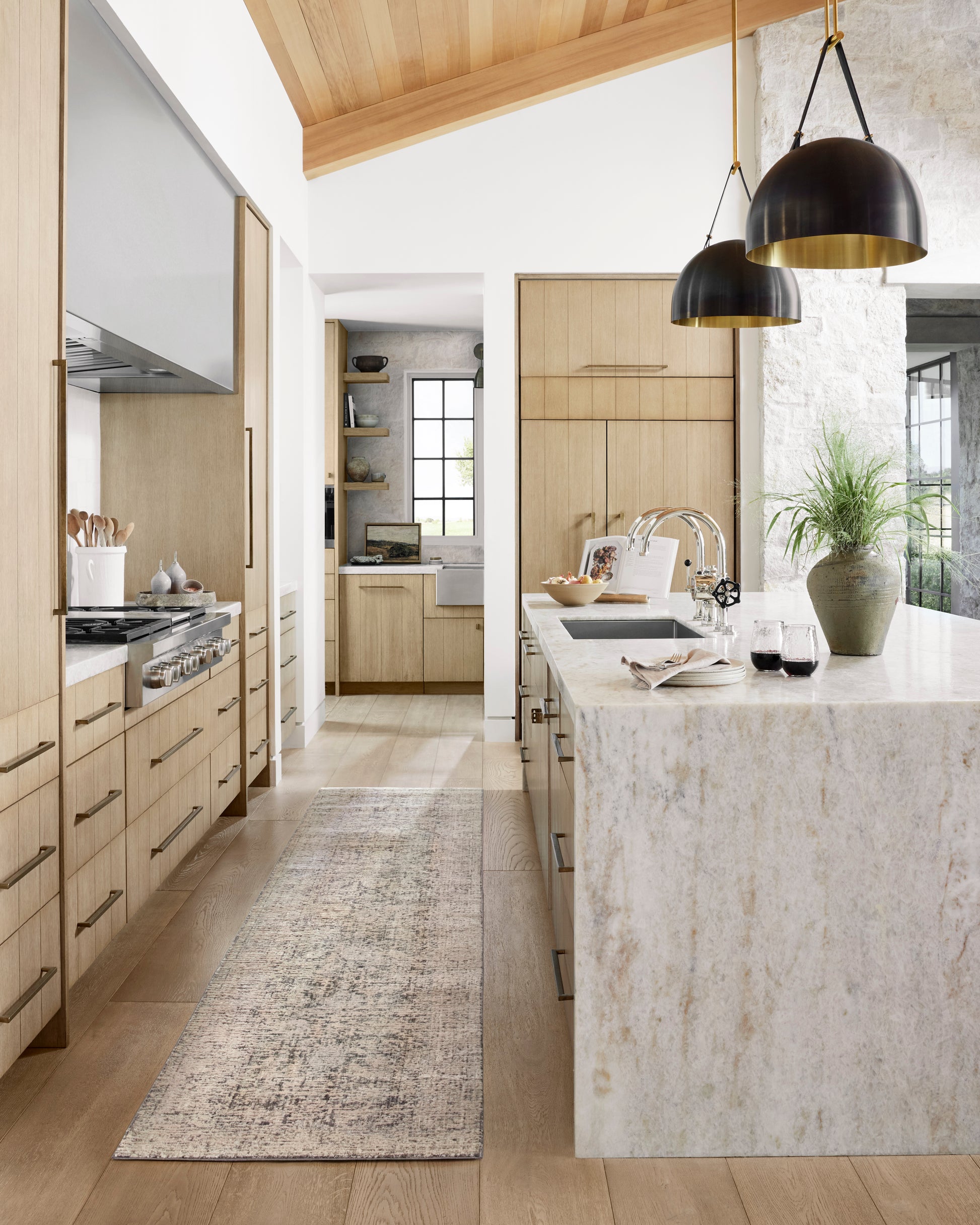 Amber Lewis x Loloi, Alie Rug, Charcoal / Beige