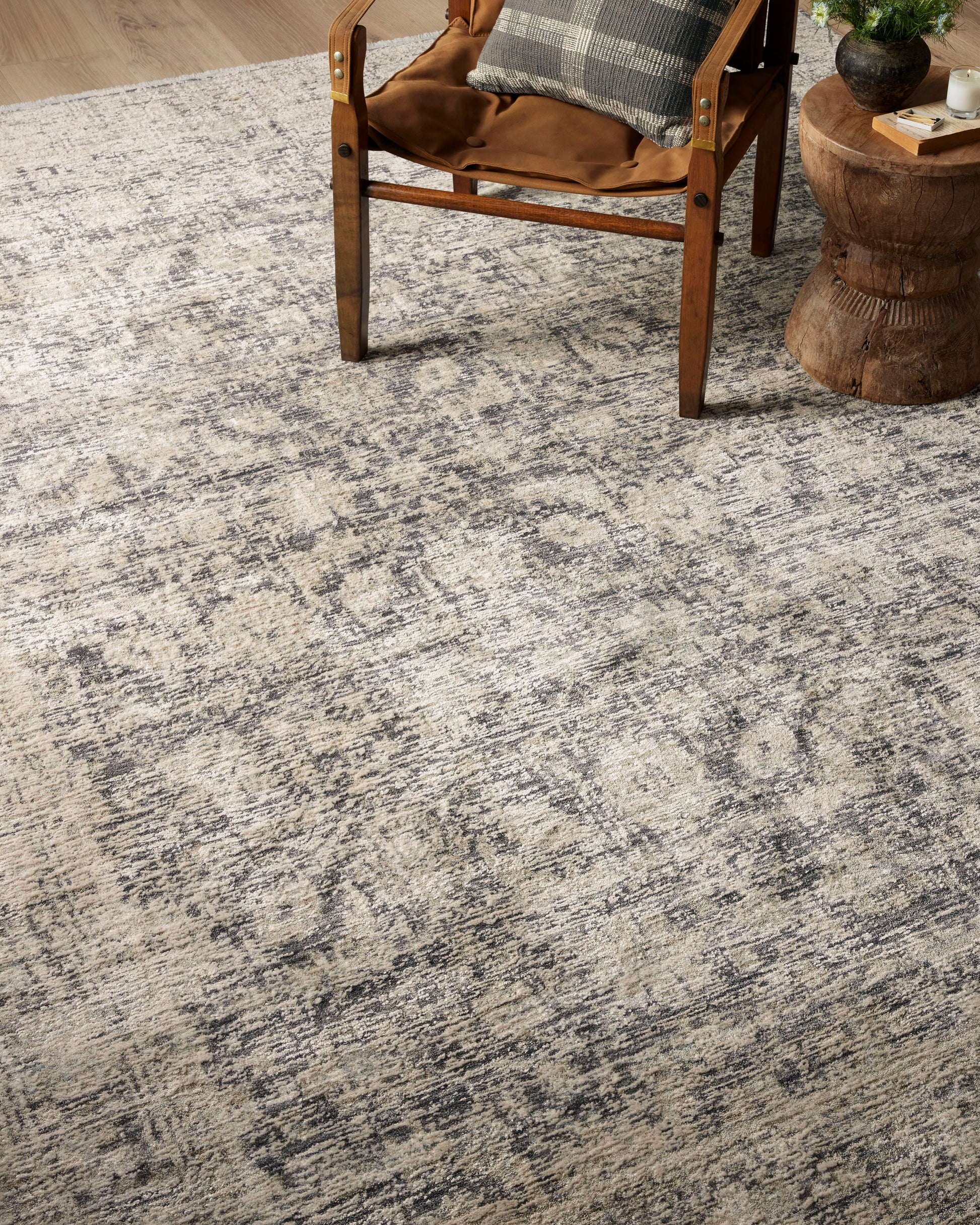 Amber Lewis x Loloi, Alie Rug, Charcoal / Beige