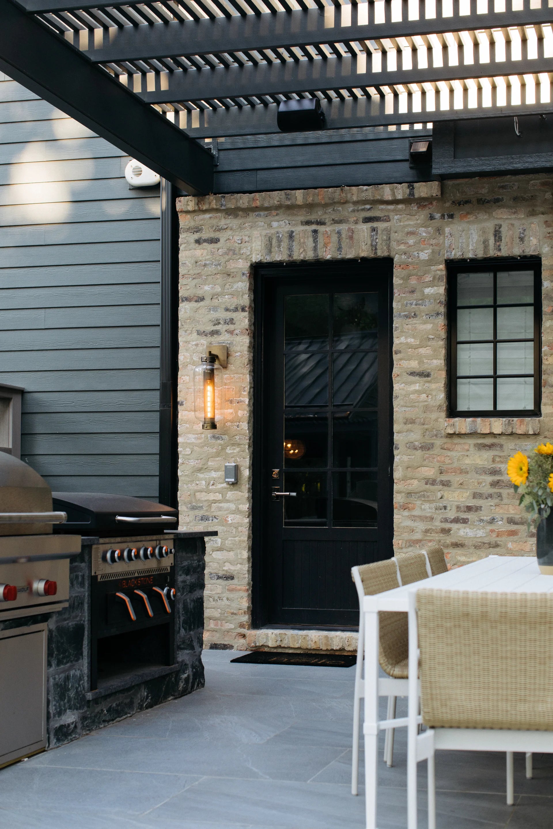 Aldeen Outdoor Sconce