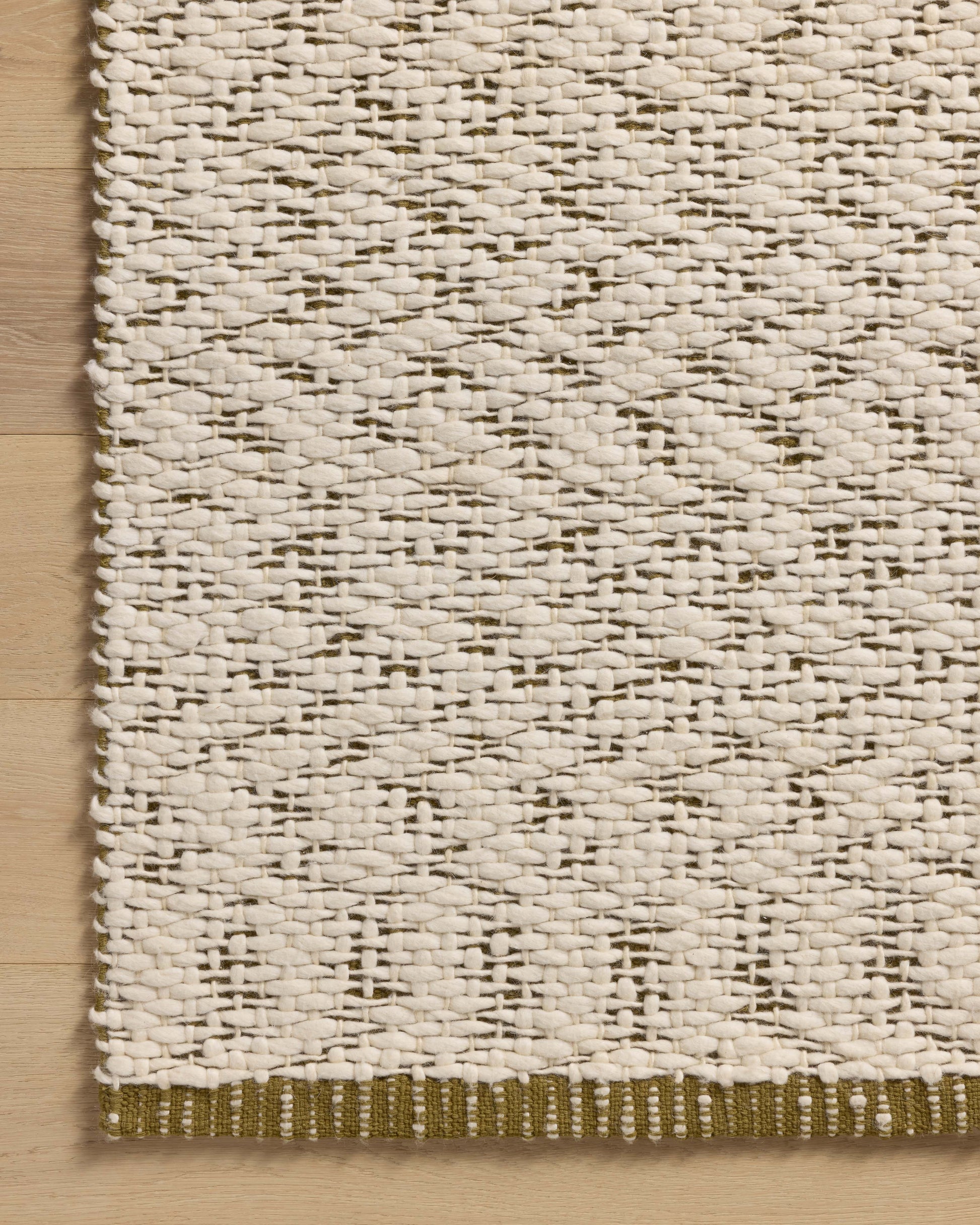 Magnolia Home by Joanna Gaines x Loloi Betty Ivory / Green 11'-6" x 15' Area Rug - BET-01 - 11'-6" x 15'