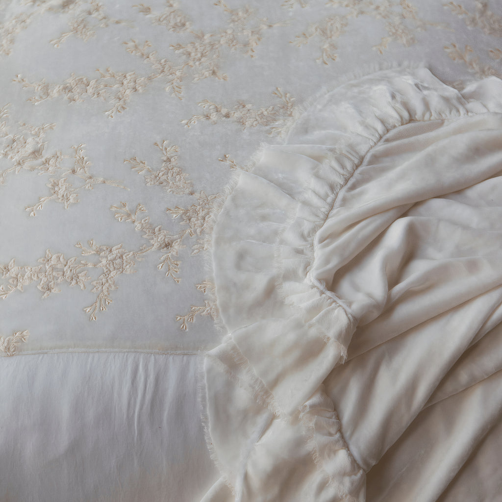 Loulah Blanket