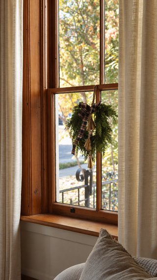 Rope Evergreen 14" Wreath
