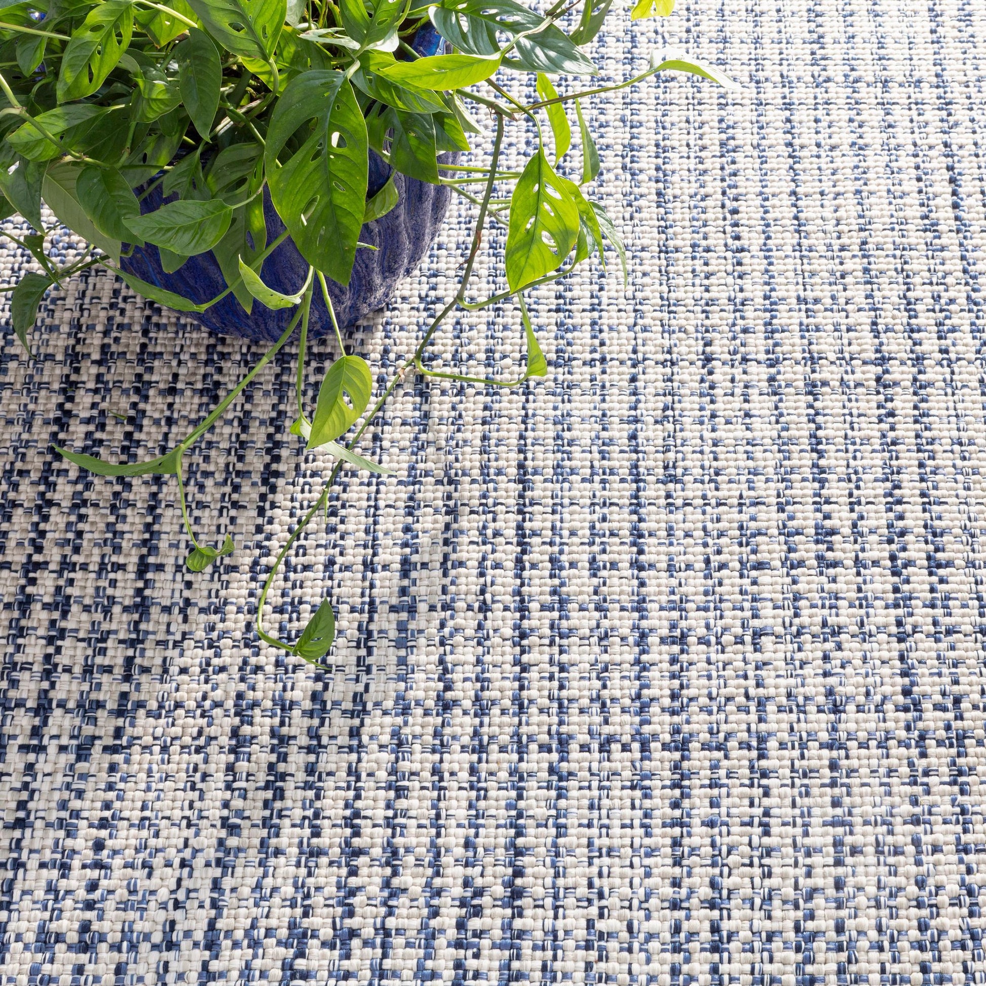 Journey Blue Handwoven Indoor/Outdoor Rug - DA1366 - 10x14