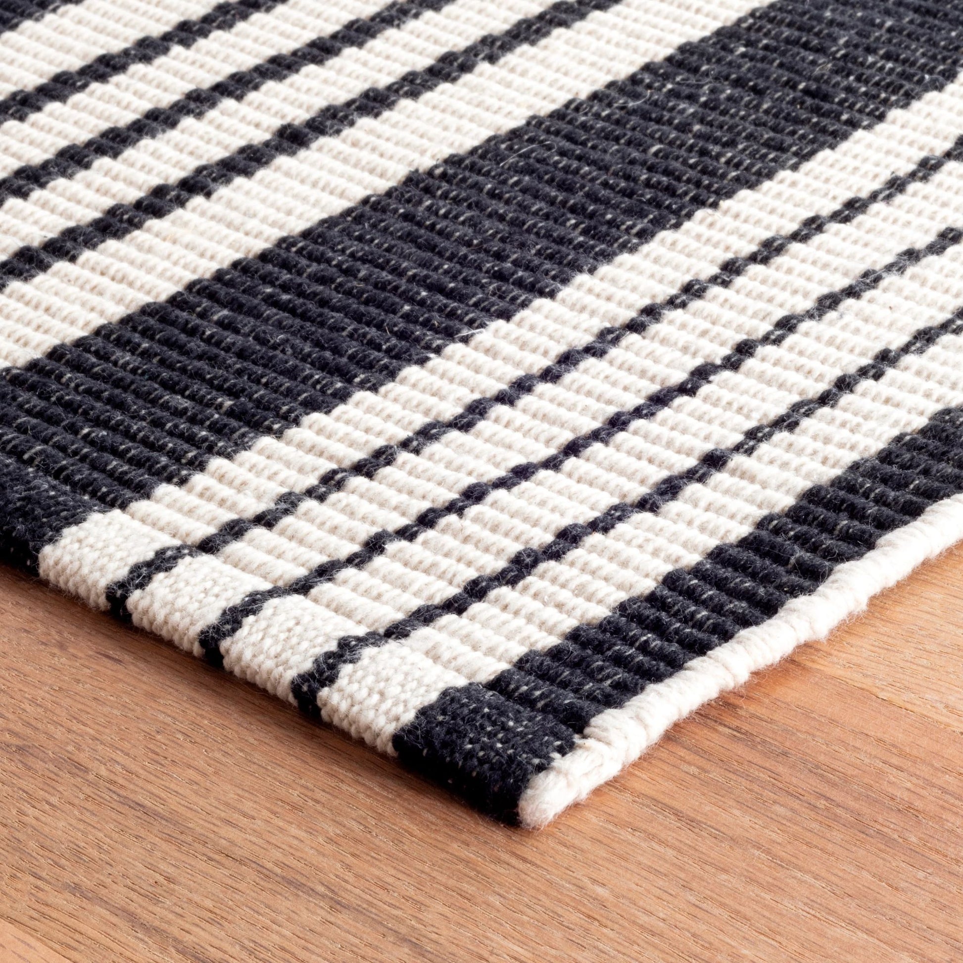 Birmingham Black Handwoven Indoor/Outdoor Rug - DA148 - Runner-2.5x20