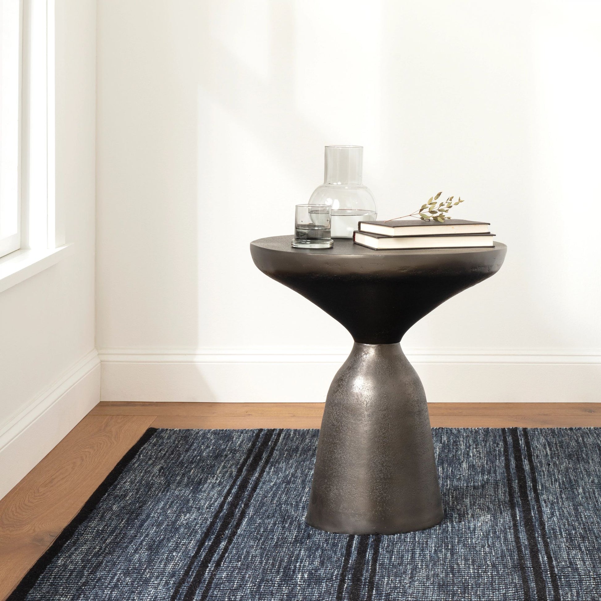 Malta Navy Handwoven Wool Rug - DA1695 - 10x14