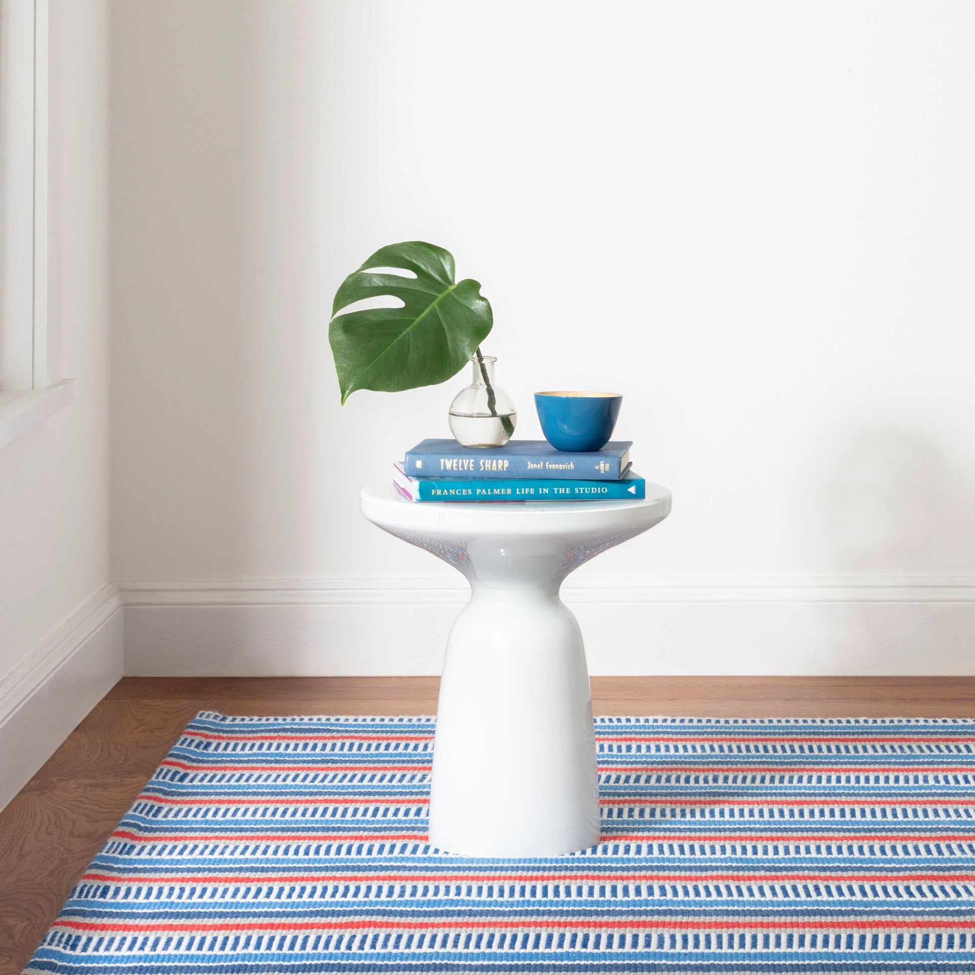 Always Greener Blue/Red Handwoven Indoor/Outdoor Rug - DA1738 - 5x8