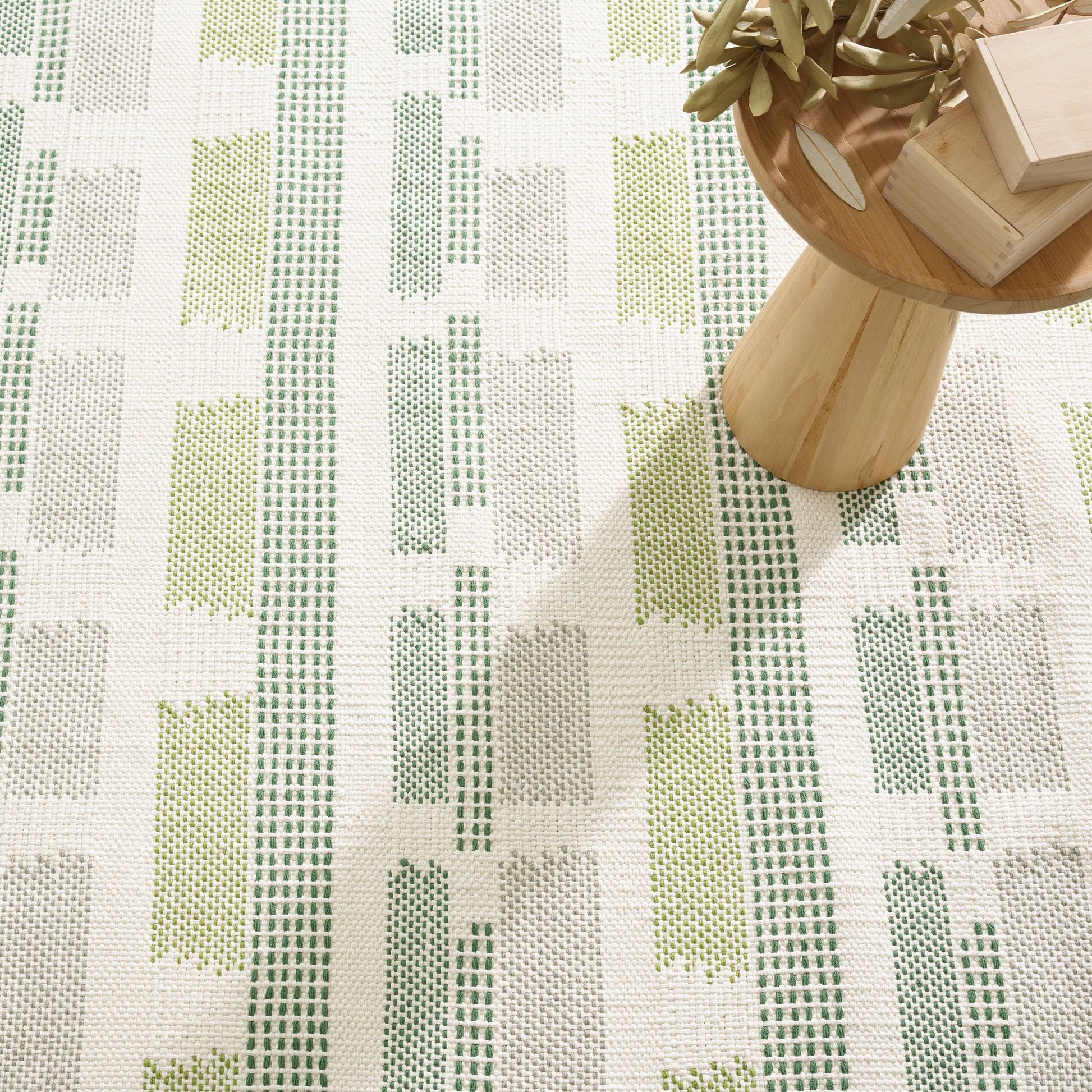 Tread Lightly Green Handwoven Cotton Rug - DA1744 - 10x14