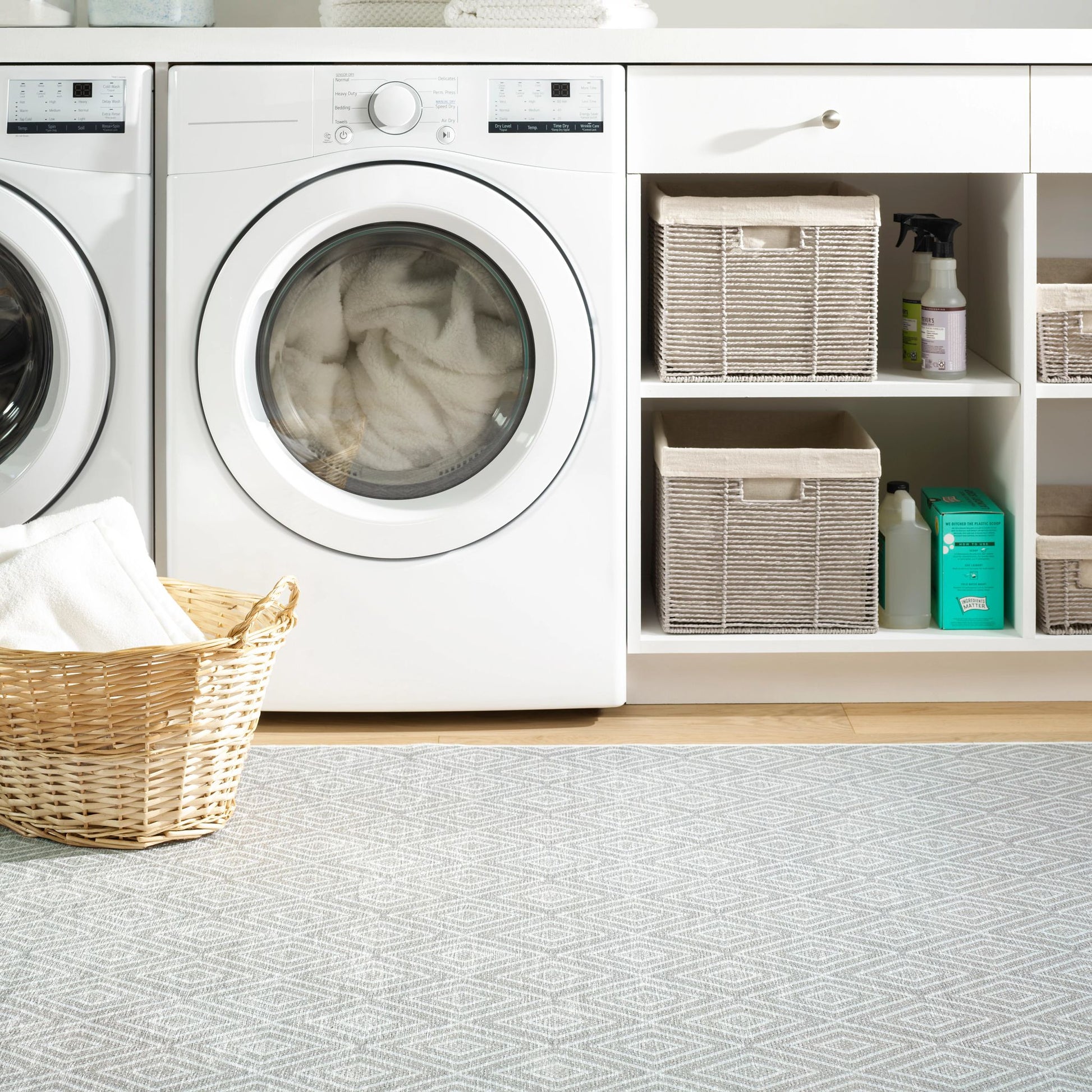 Diamond Platinum/White Machine Washable Rug - DA2035 - 8x10