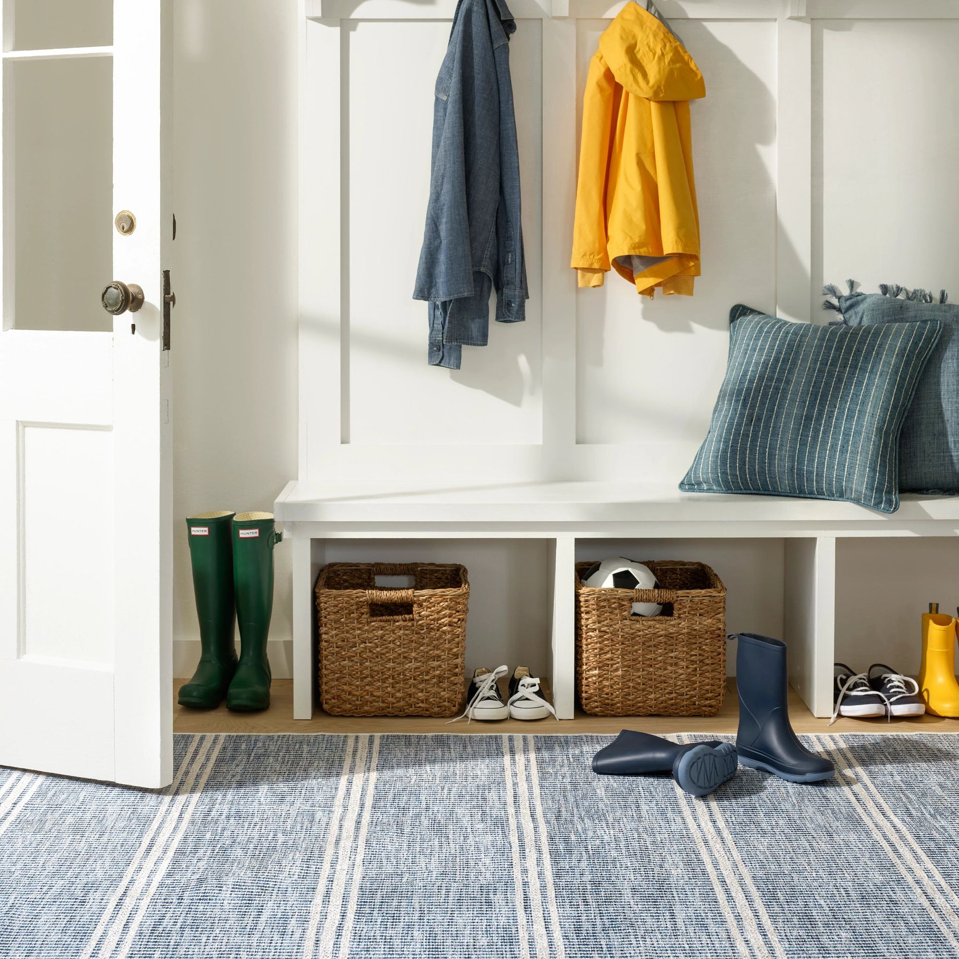 Malta Blue Machine Washable Rug - DA2043 - 8x10