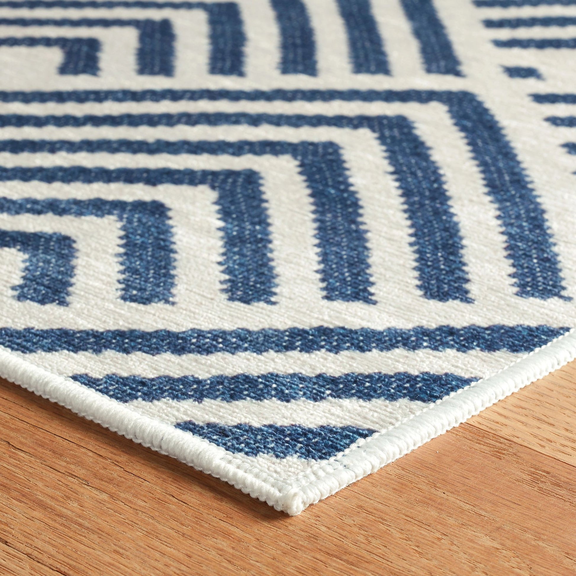 Cleo Navy Machine Washable Rug - DA2168 - 8x10