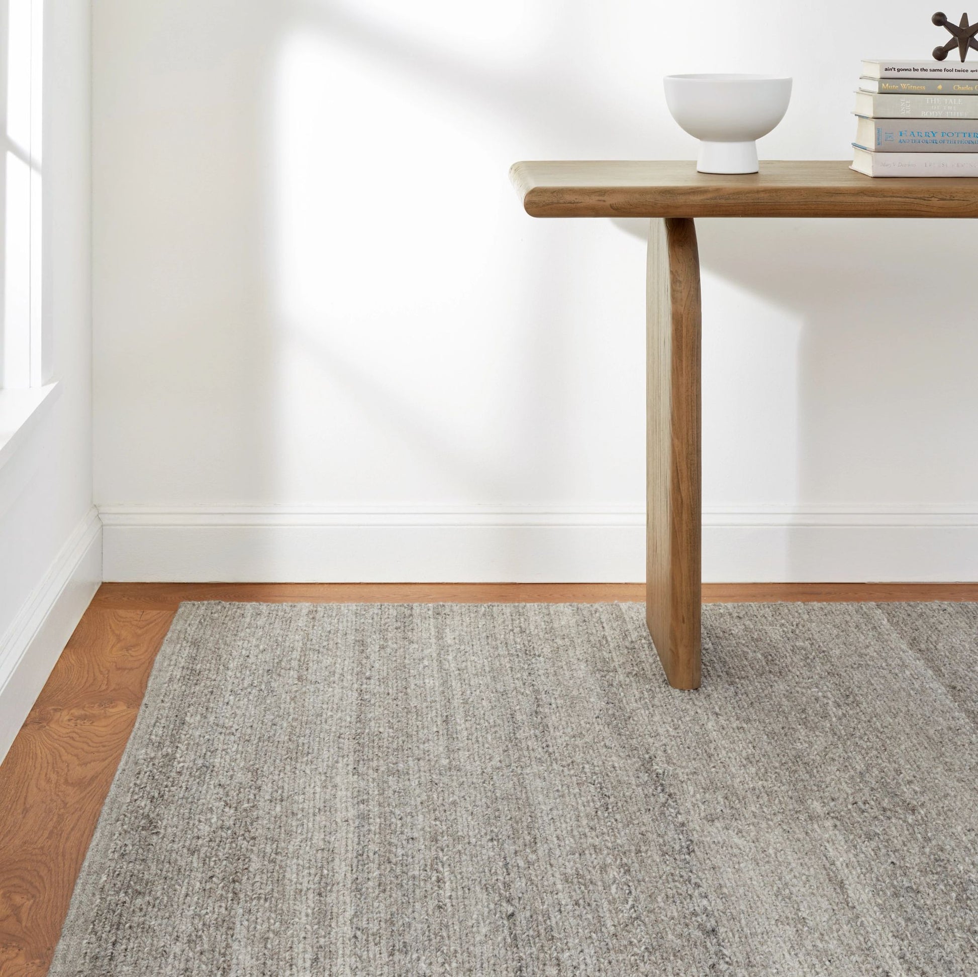 Solimar Natural Handwoven Wool Rug - DA2222 - 10x14