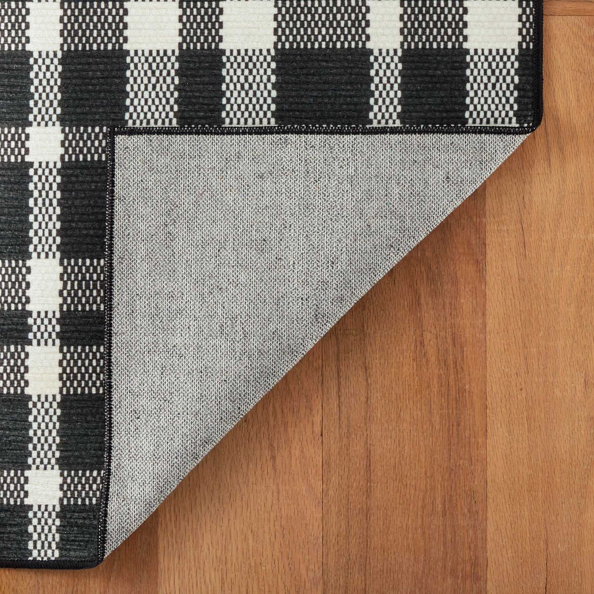 Houston Plaid Black Machine Washable Rug - DA2255 - 4' Round