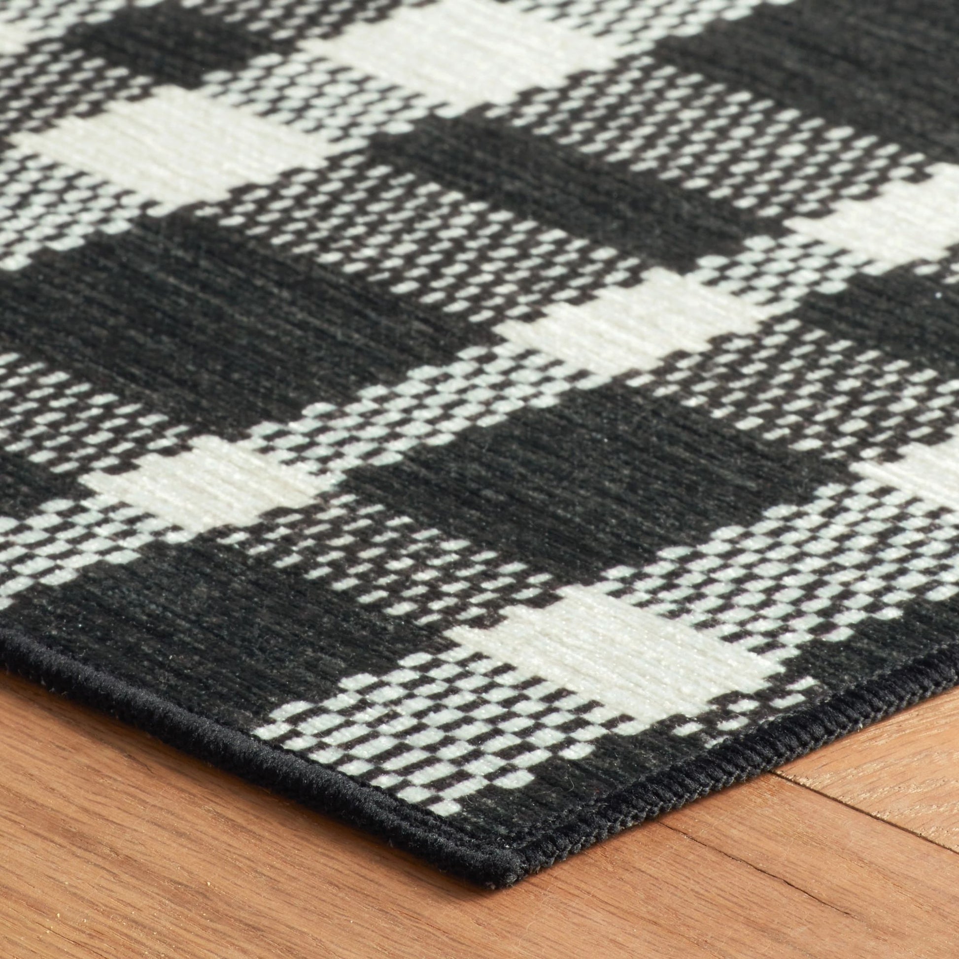 Houston Plaid Black Machine Washable Rug - DA2255 - 4' Round