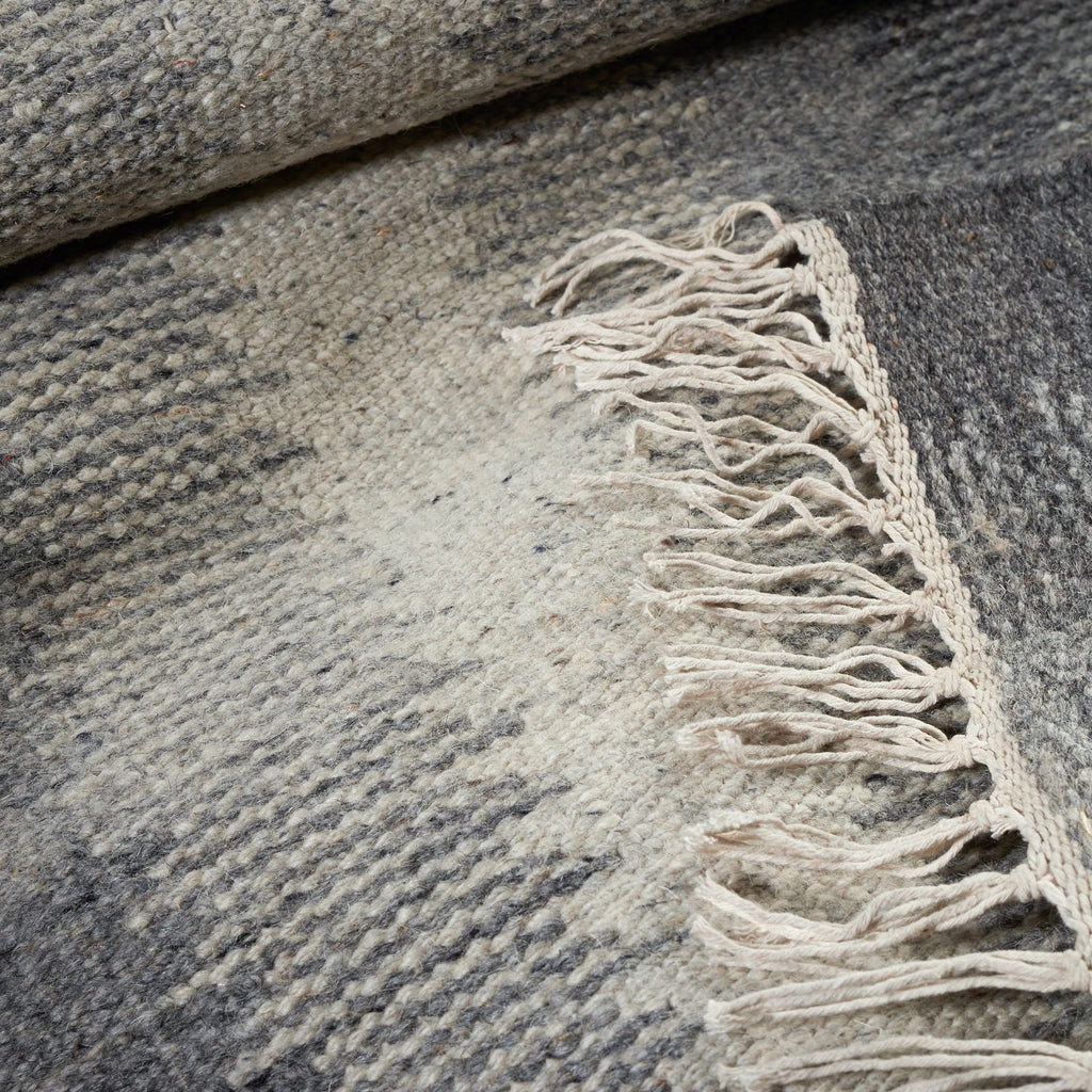 Ronan Ikat Grey Handwoven Wool Rug - DA2282 - 10x14