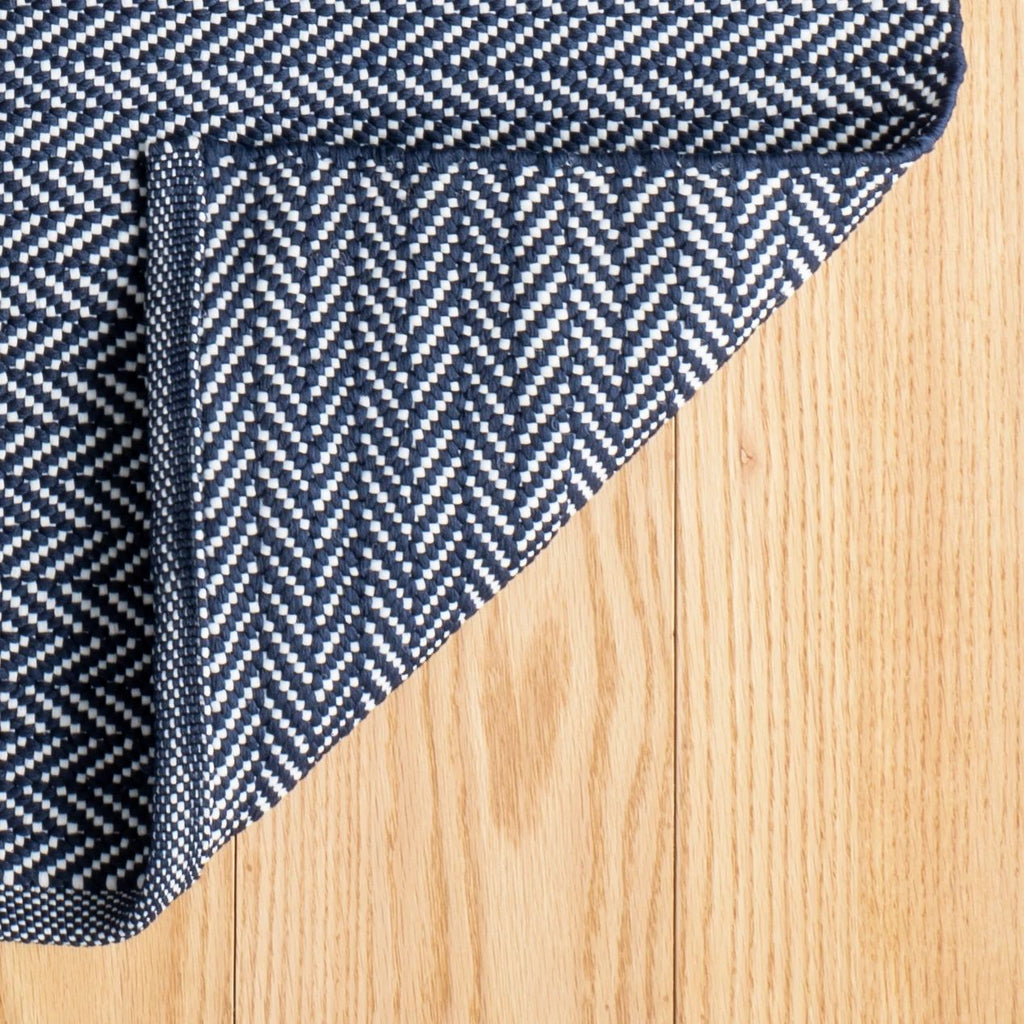 Herringbone Indigo/White Handwoven Indoor/Outdoor Rug - DA285 - Runner-2.5x18