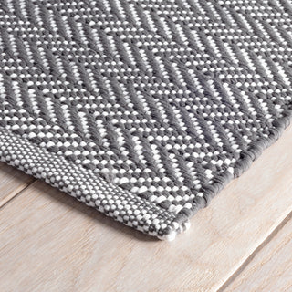 Herringbone Shale/White Handwoven Indoor/Outdoor Rug - DA289 - Runner-2.5x18