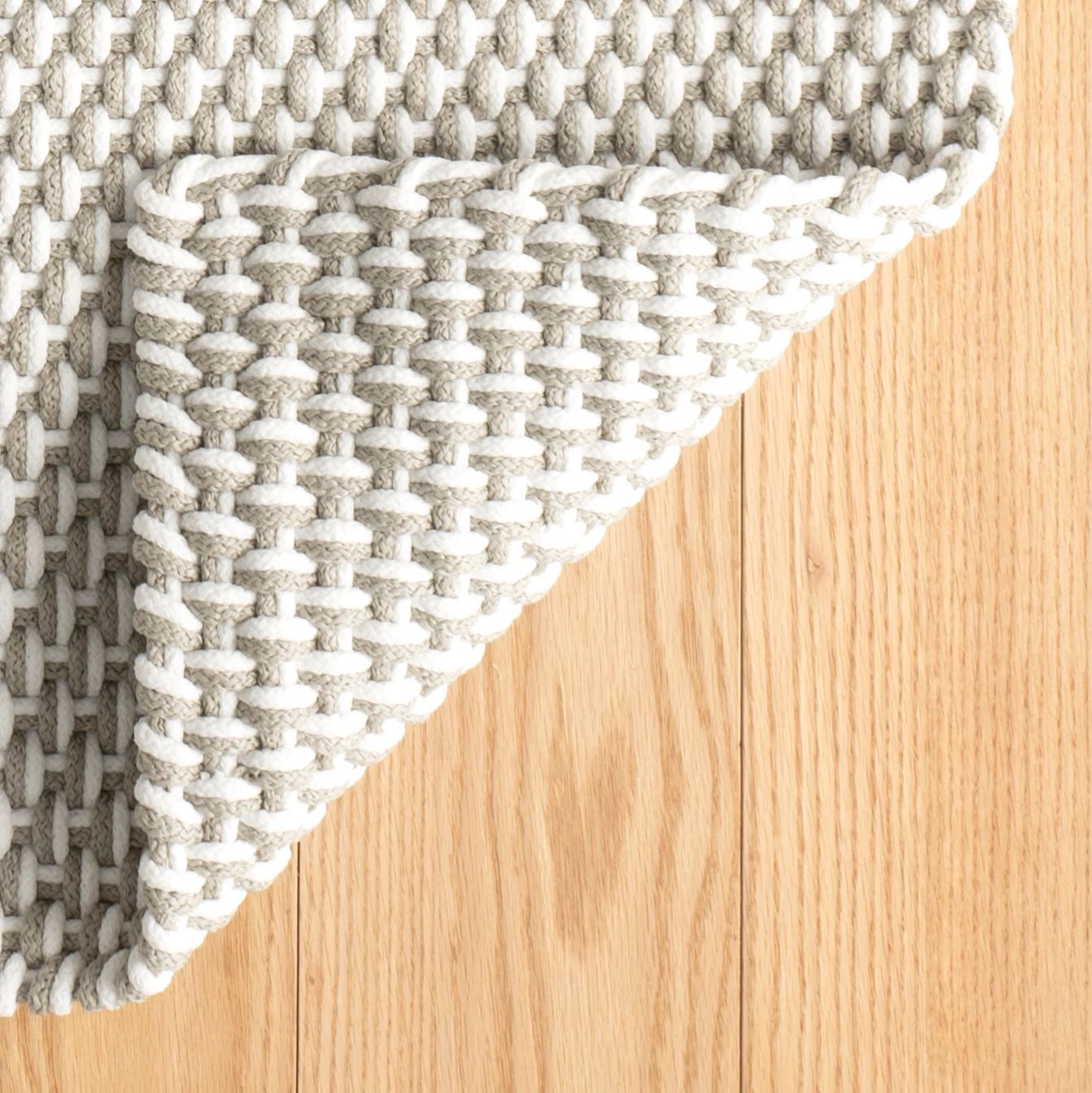 Two-Tone Rope Platinum/White Handwoven Indoor/Outdoor Rug - DA410 - Runner-2.5x18