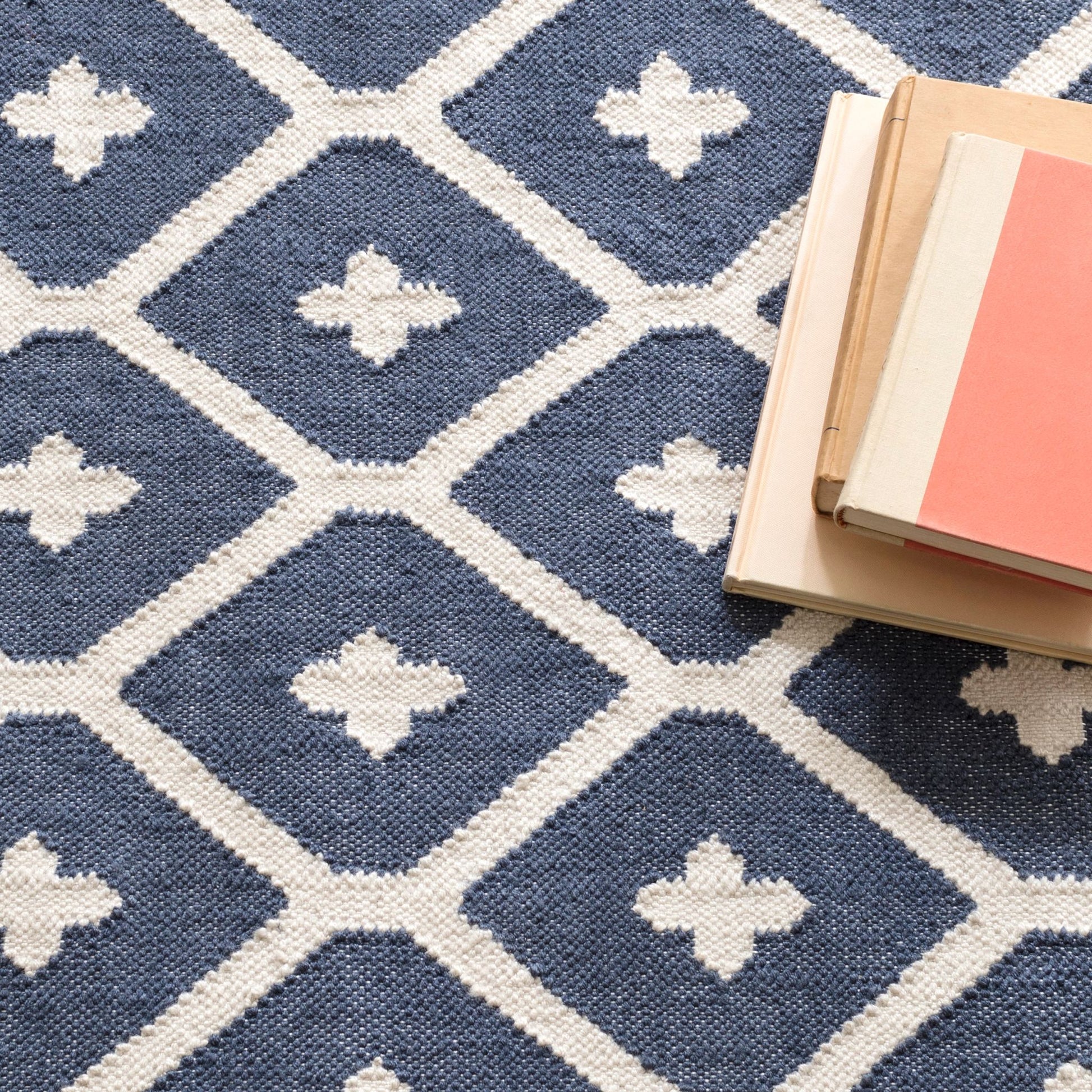 Elizabeth Navy Handwoven Indoor/Outdoor Rug - DA771 - 10x14