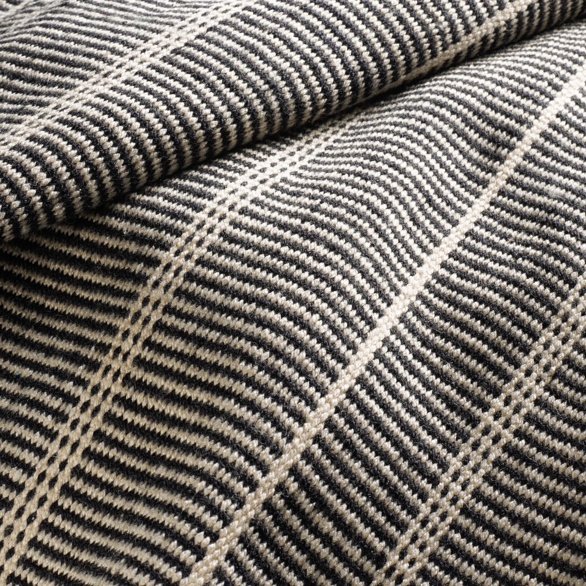 Samson Black Handwoven Indoor/Outdoor Rug - DA960 - 10x14