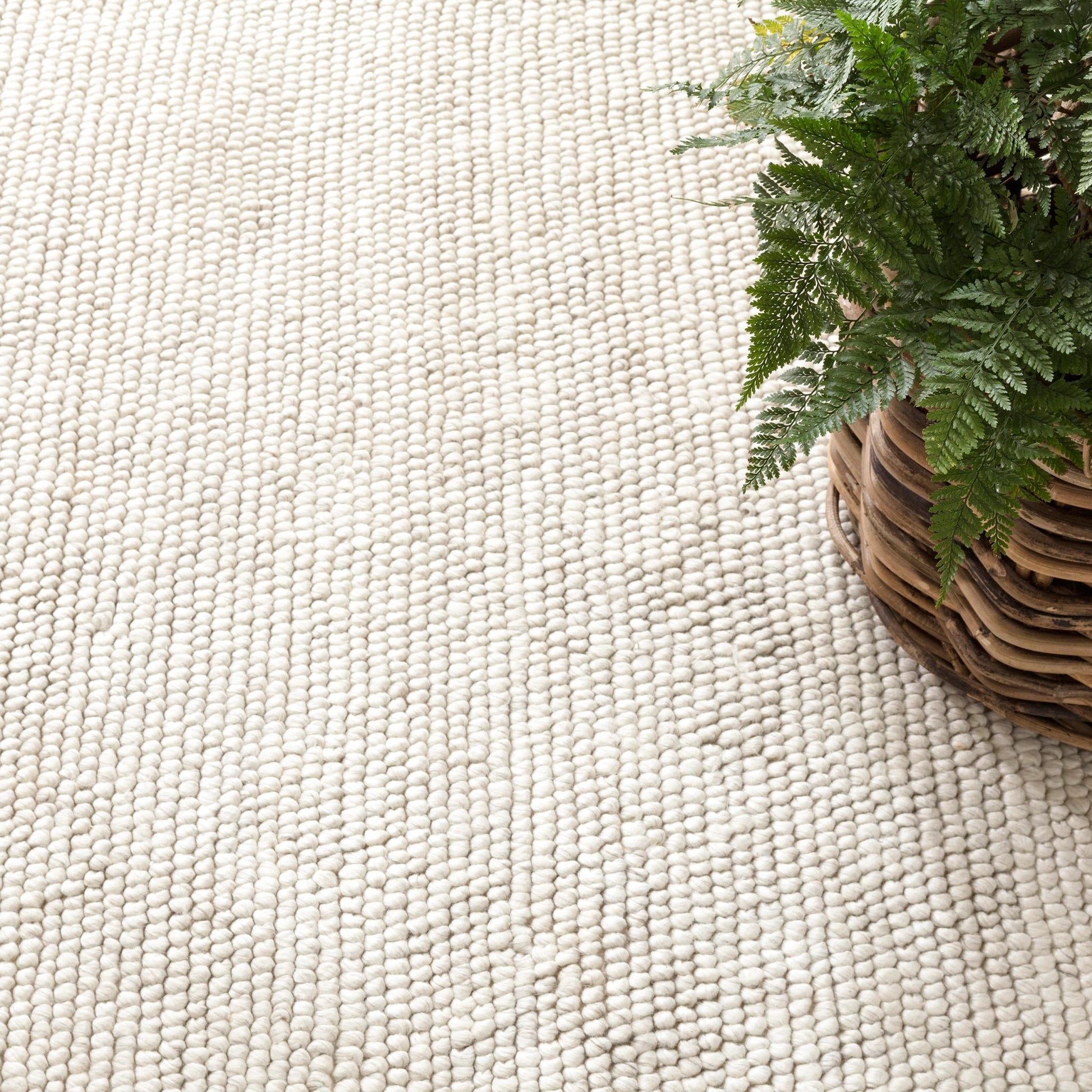 Niels Ivory Handwoven Wool/Viscose Rug - DA968 - 10x14