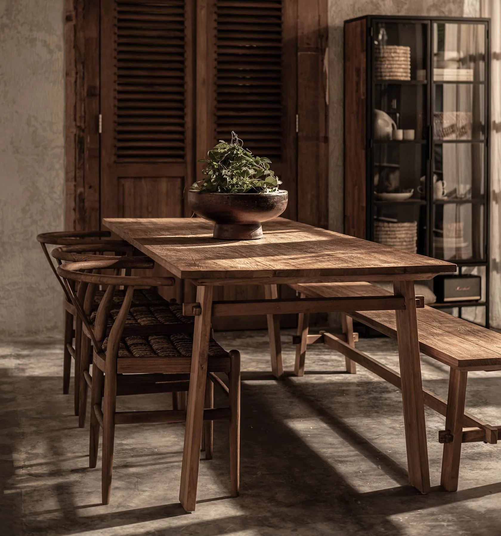 Java Dining Table