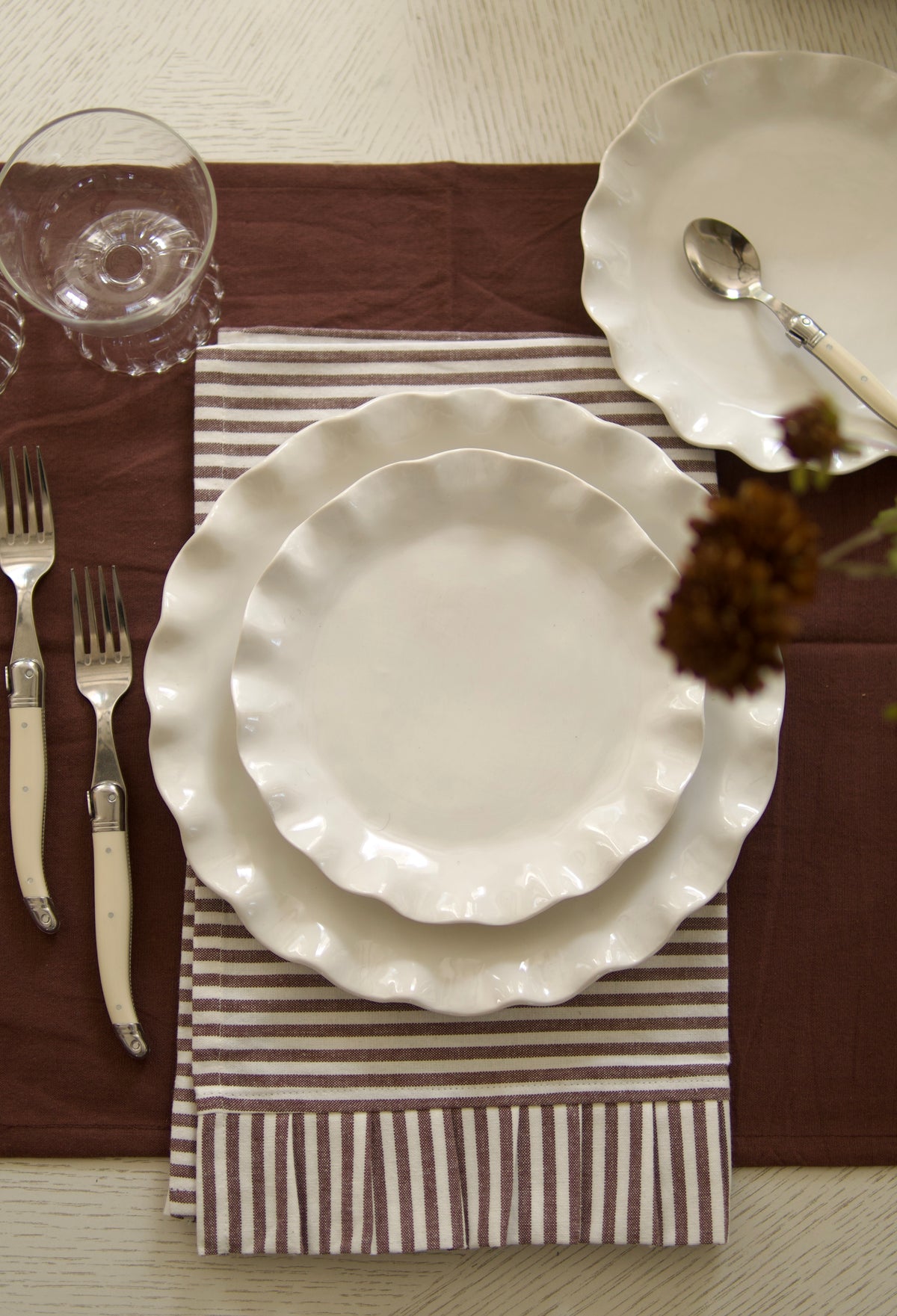 Rufus Ruffle Kitchen Linens