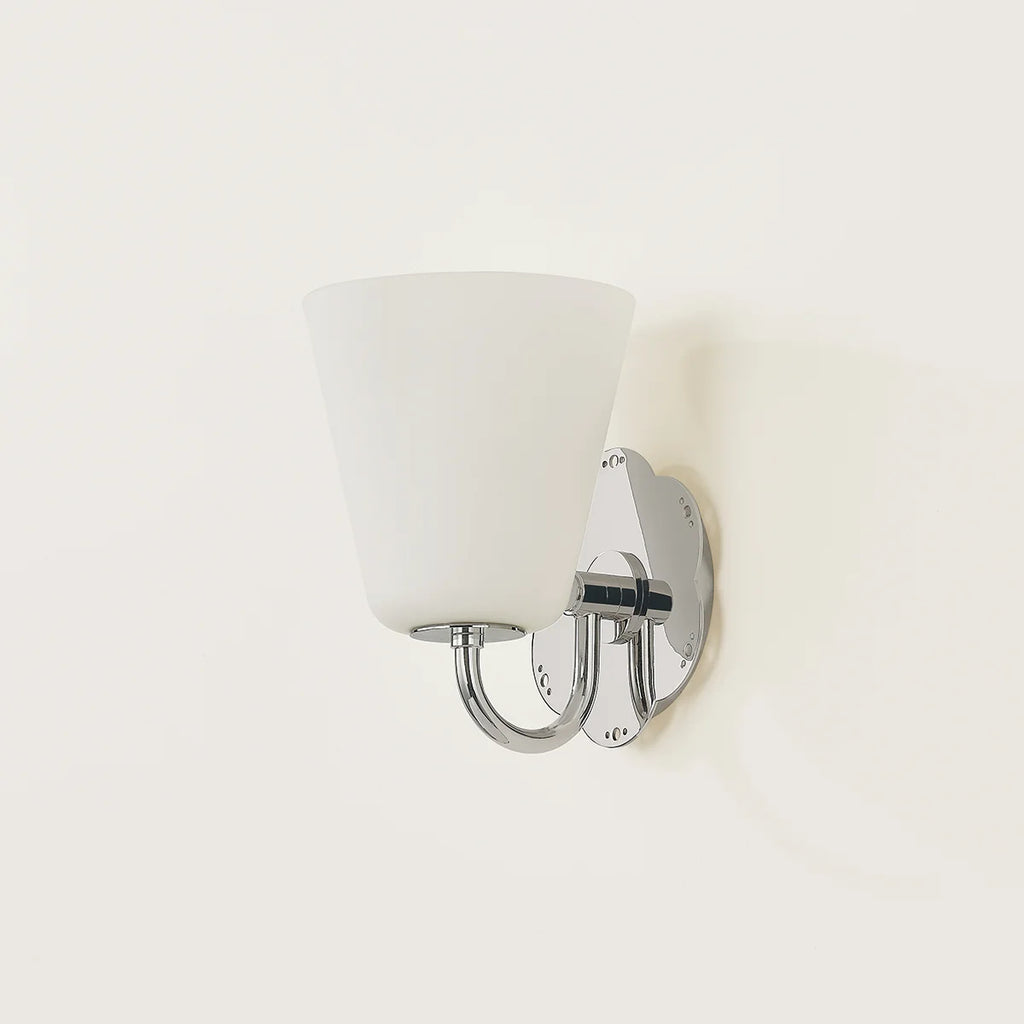 Leonella Sconce