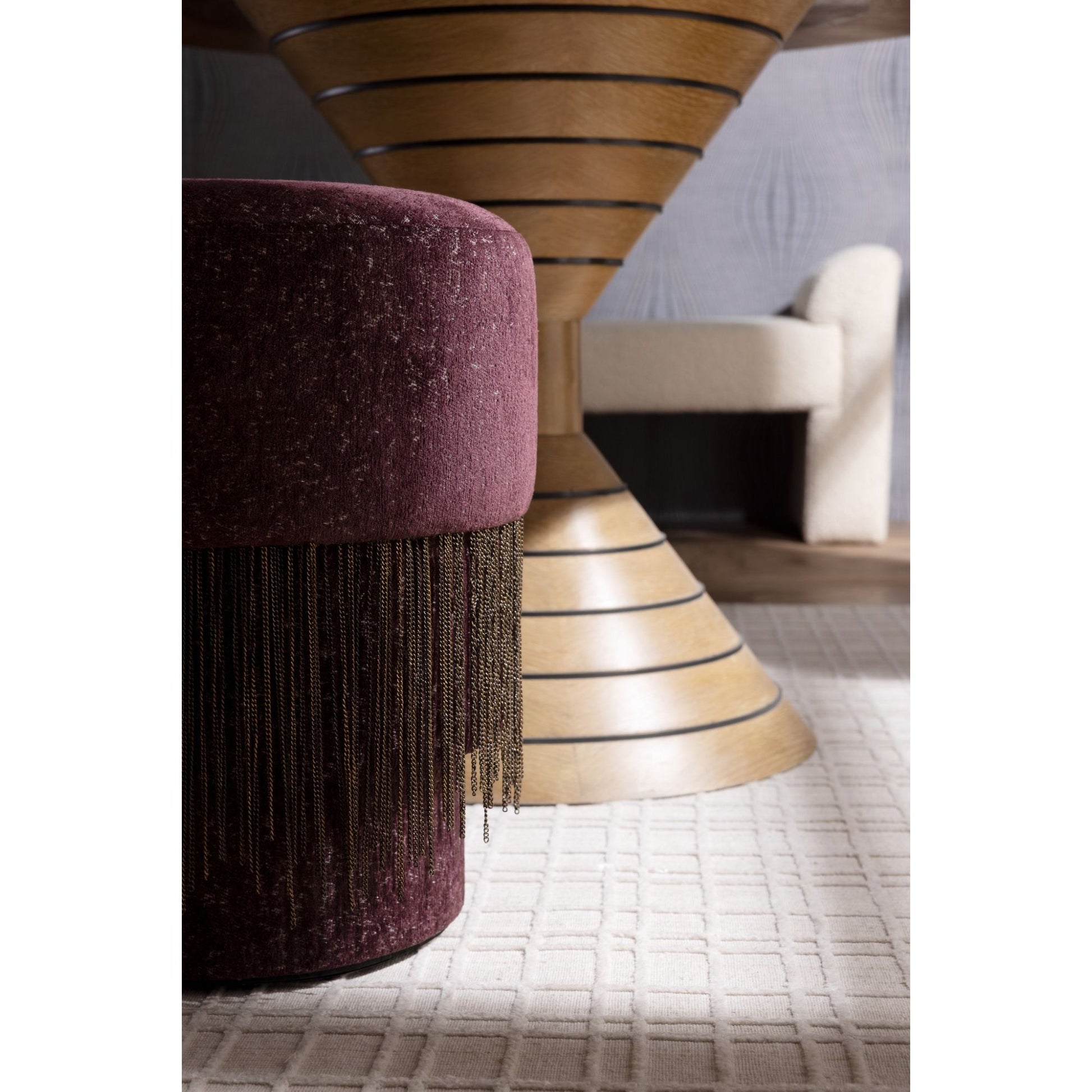 Ava Ottoman