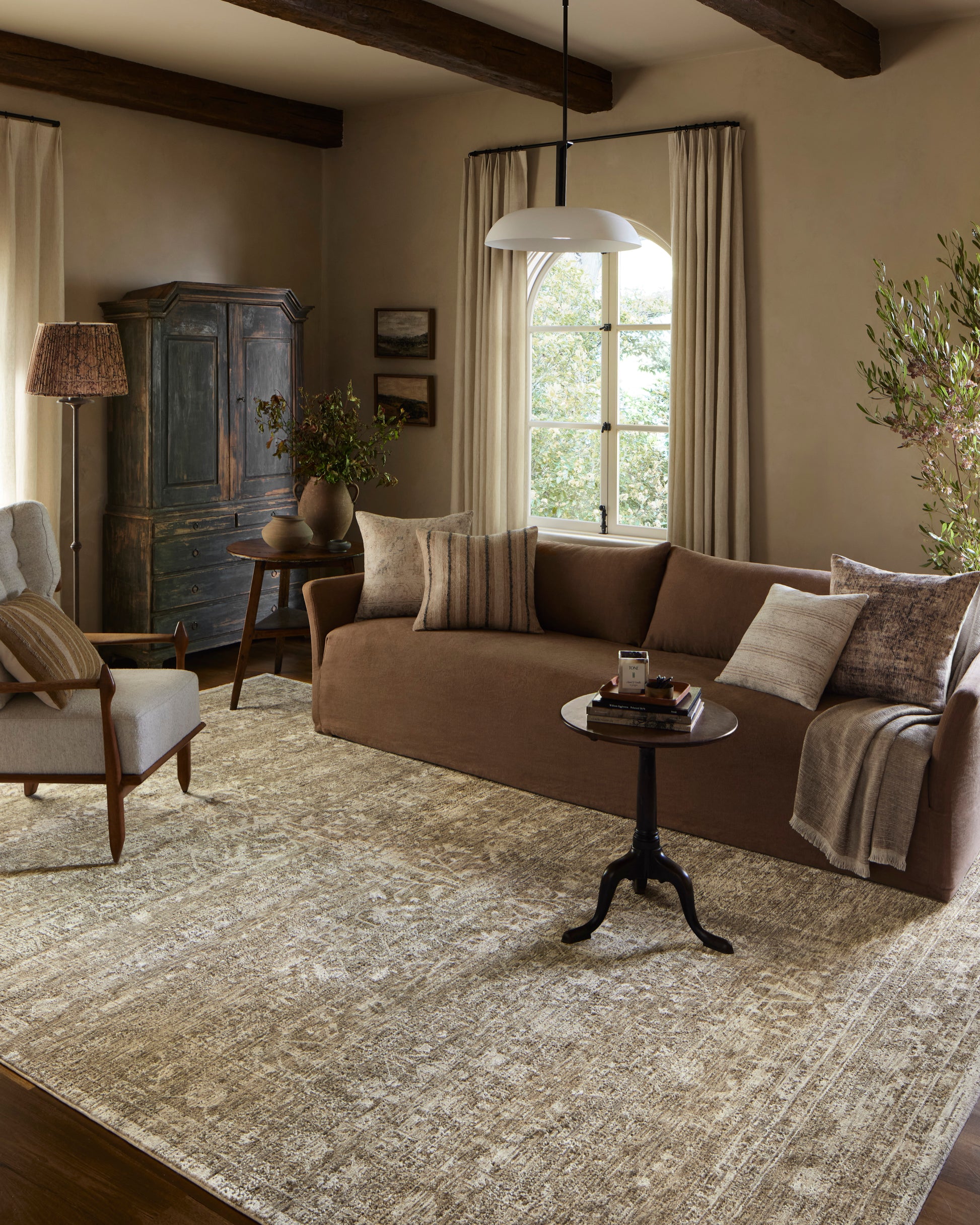 Amber Lewis x Loloi Honora Khaki / Beige