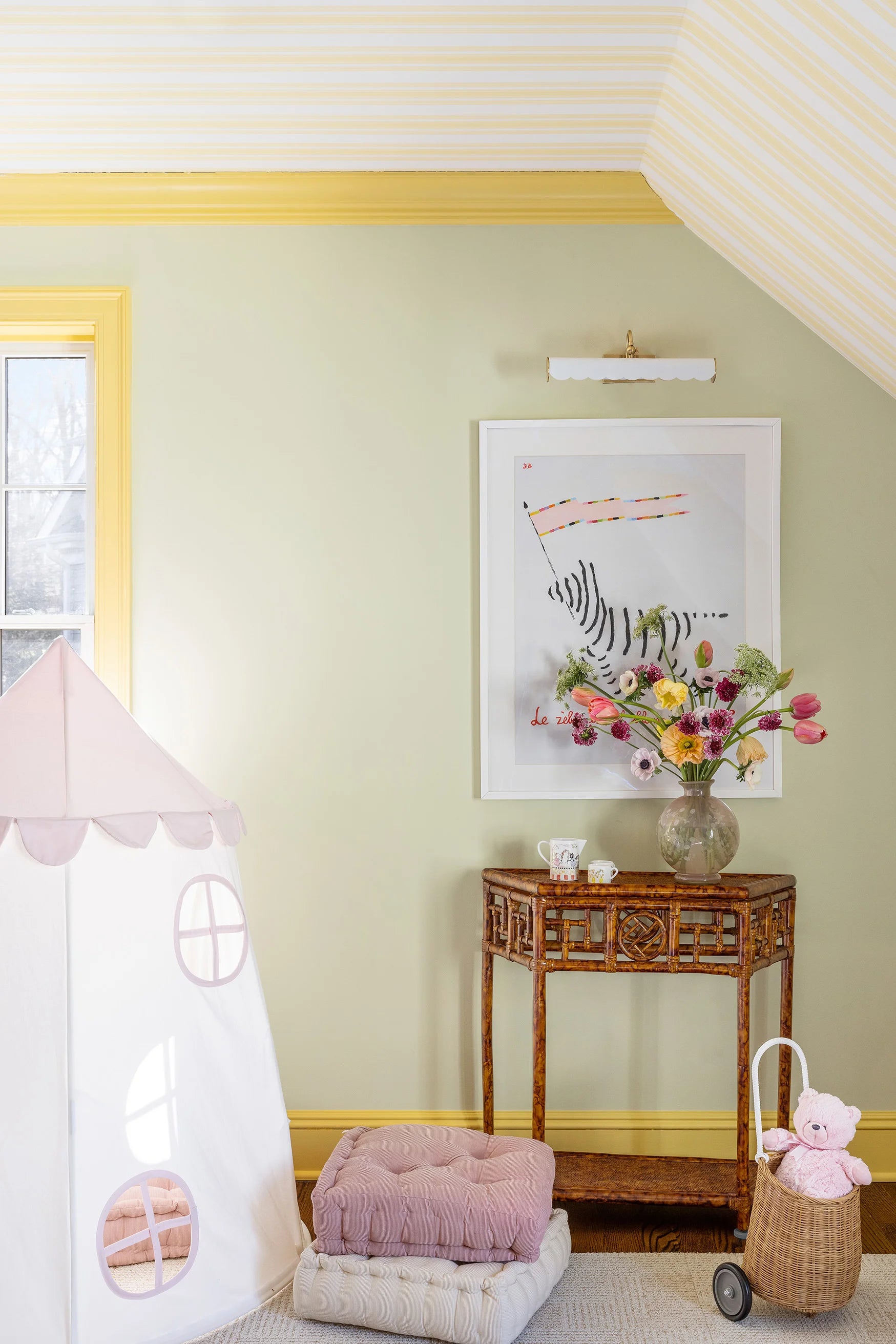 Fifi Plug In Picture Light