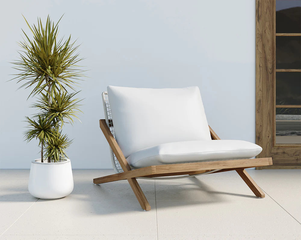Valencia Lounge Chair