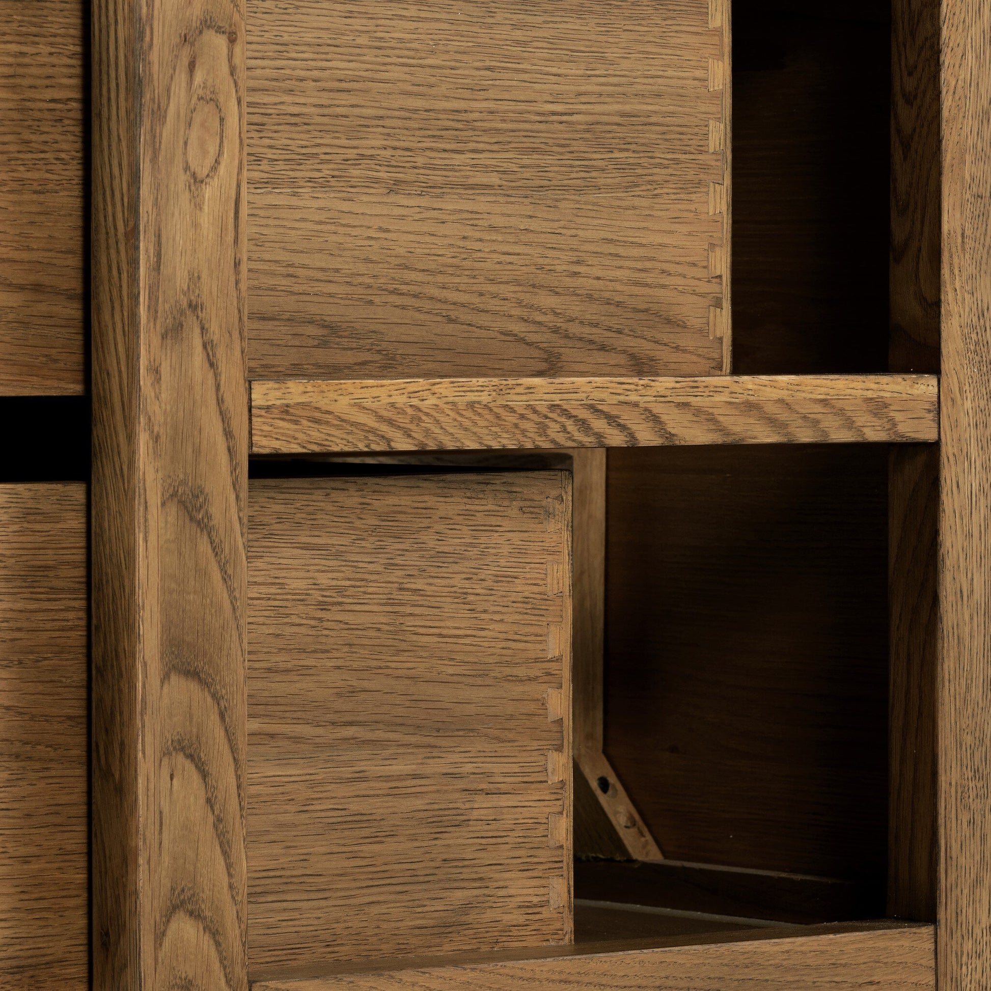 Sebastian Nightstand