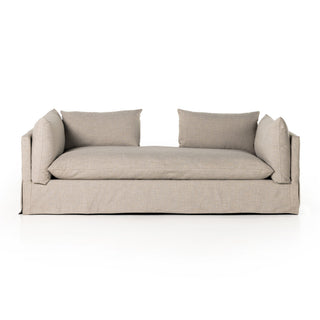 Delilah Chaise