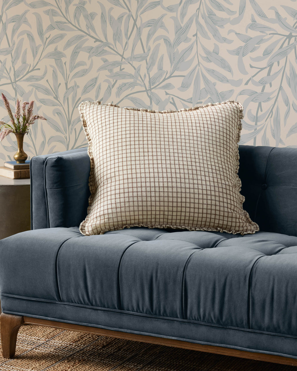 Chris Loves Julia, Dinah Ruffle Ivory / Earth Pillow