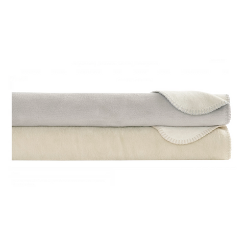 Holly Fleece Blanket, Grey