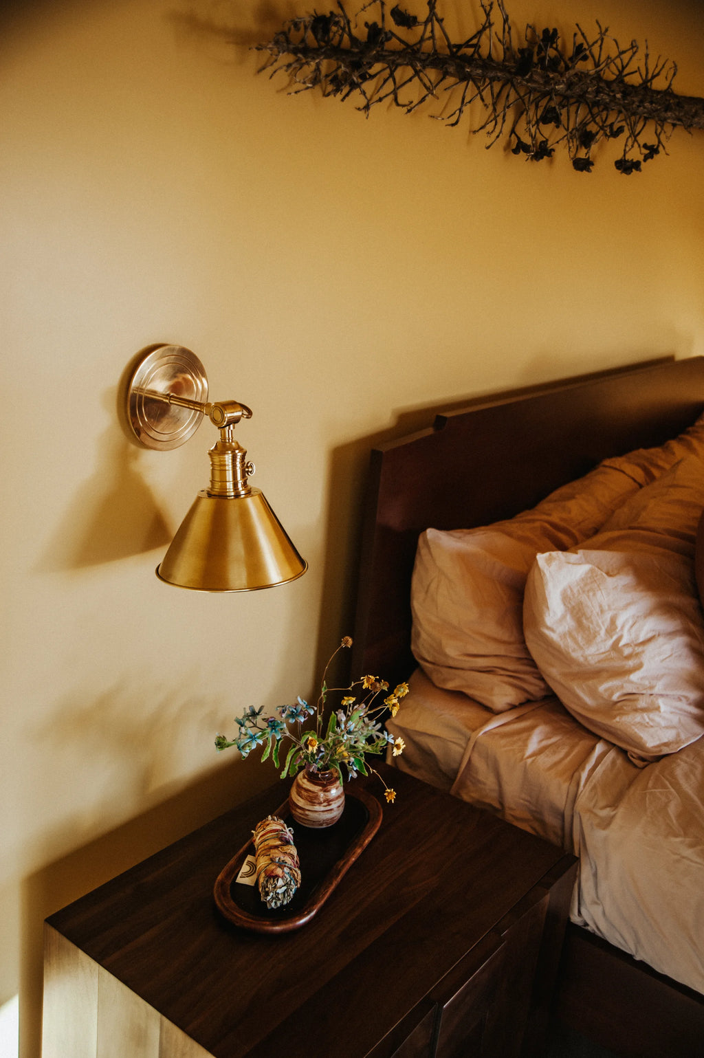 Arnold Sconce