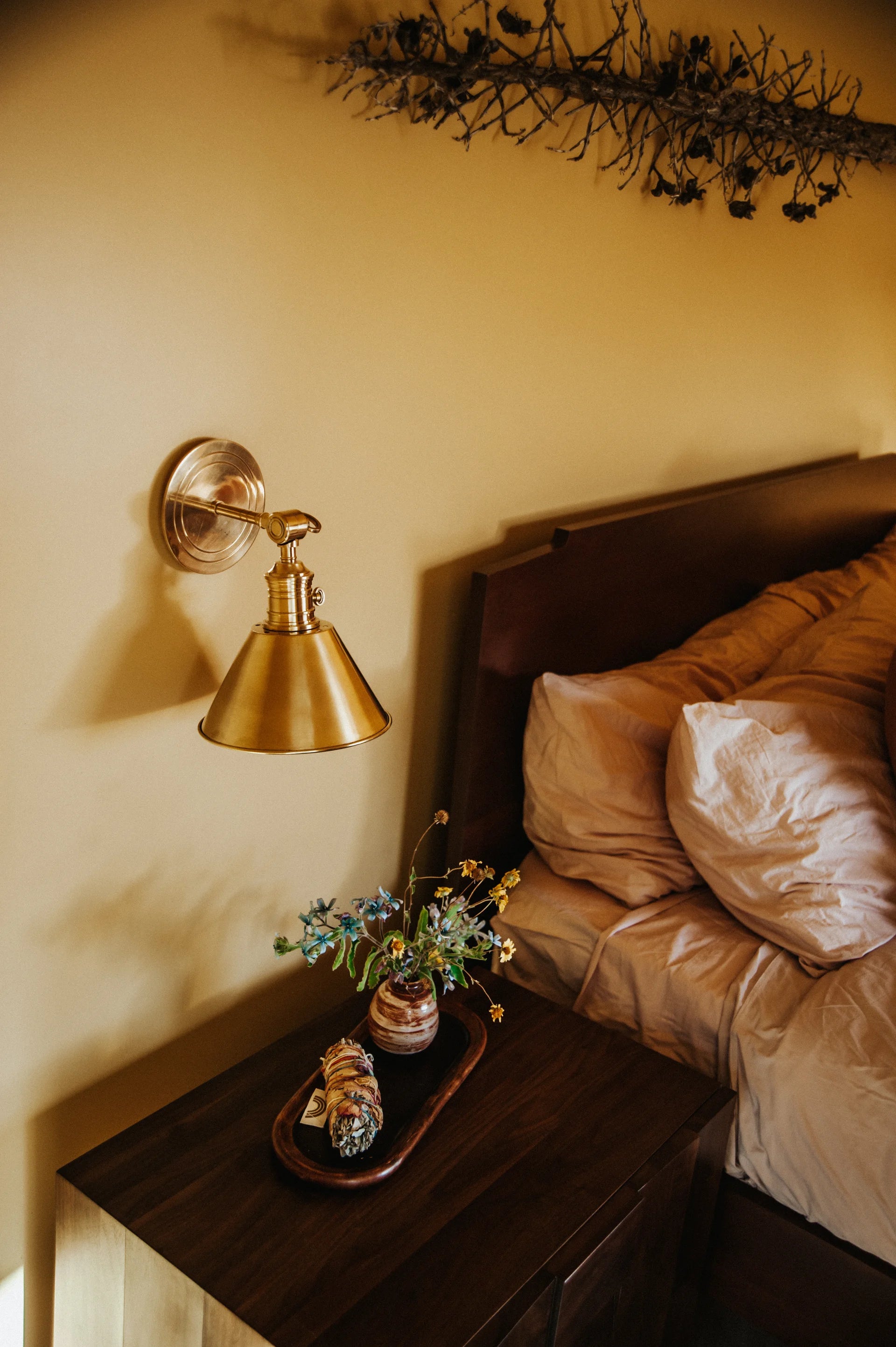 Arnold Sconce