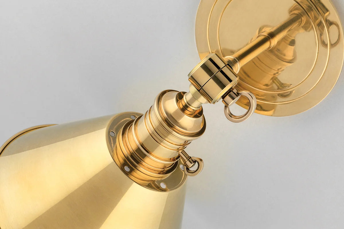 Arnold Sconce